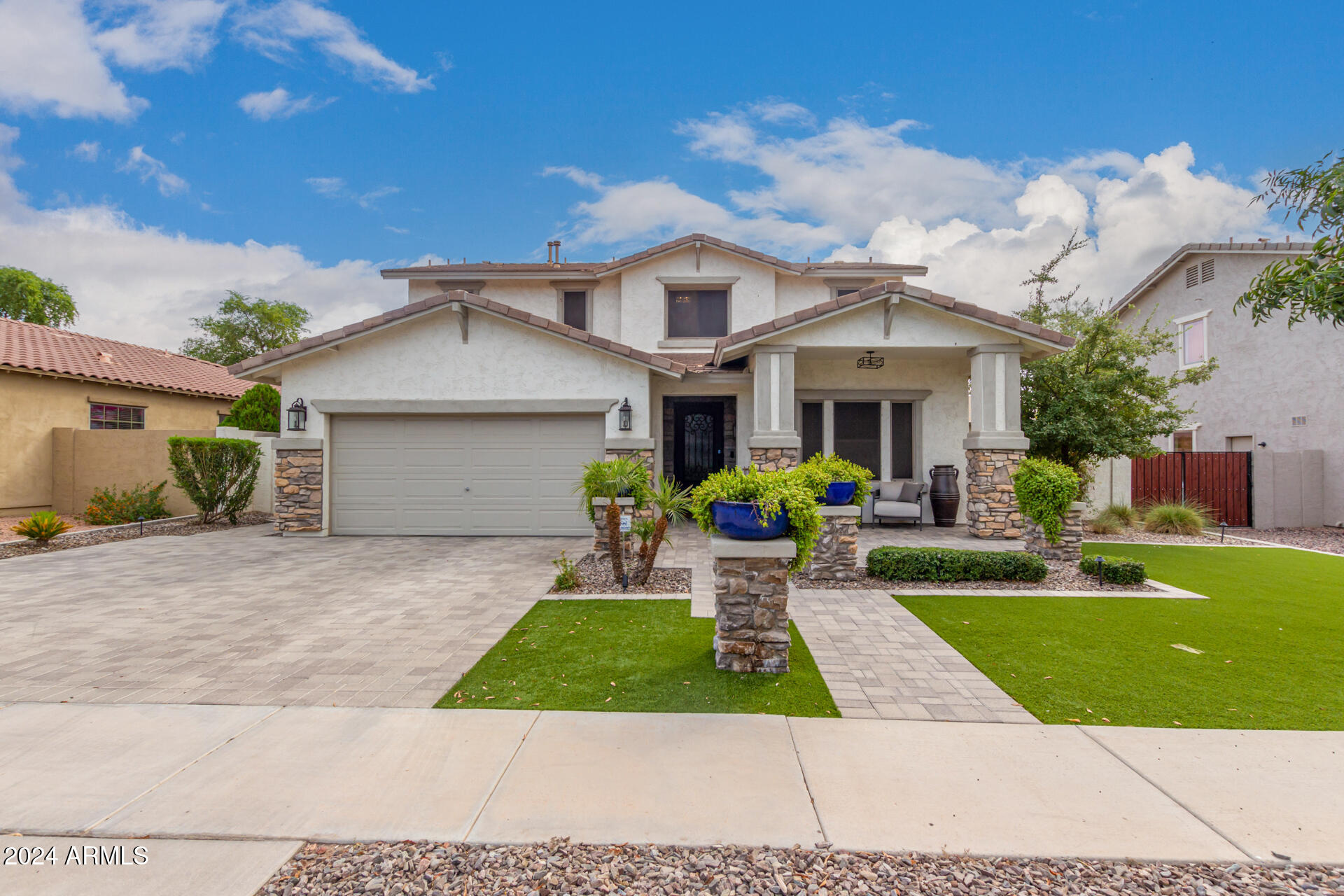 1253 E Apricot Lane