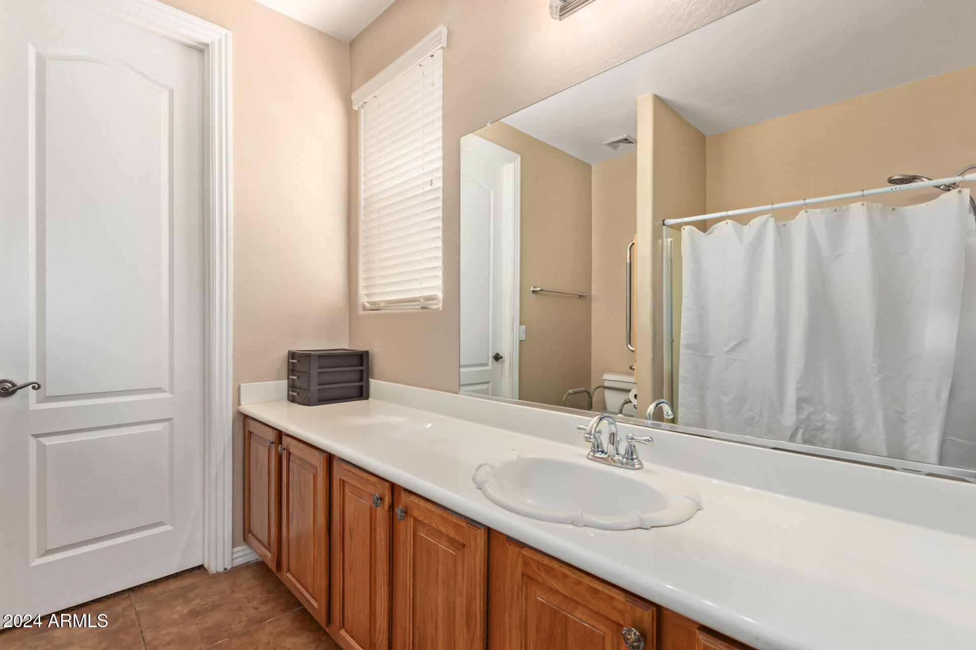 11252 E STANTON Avenue