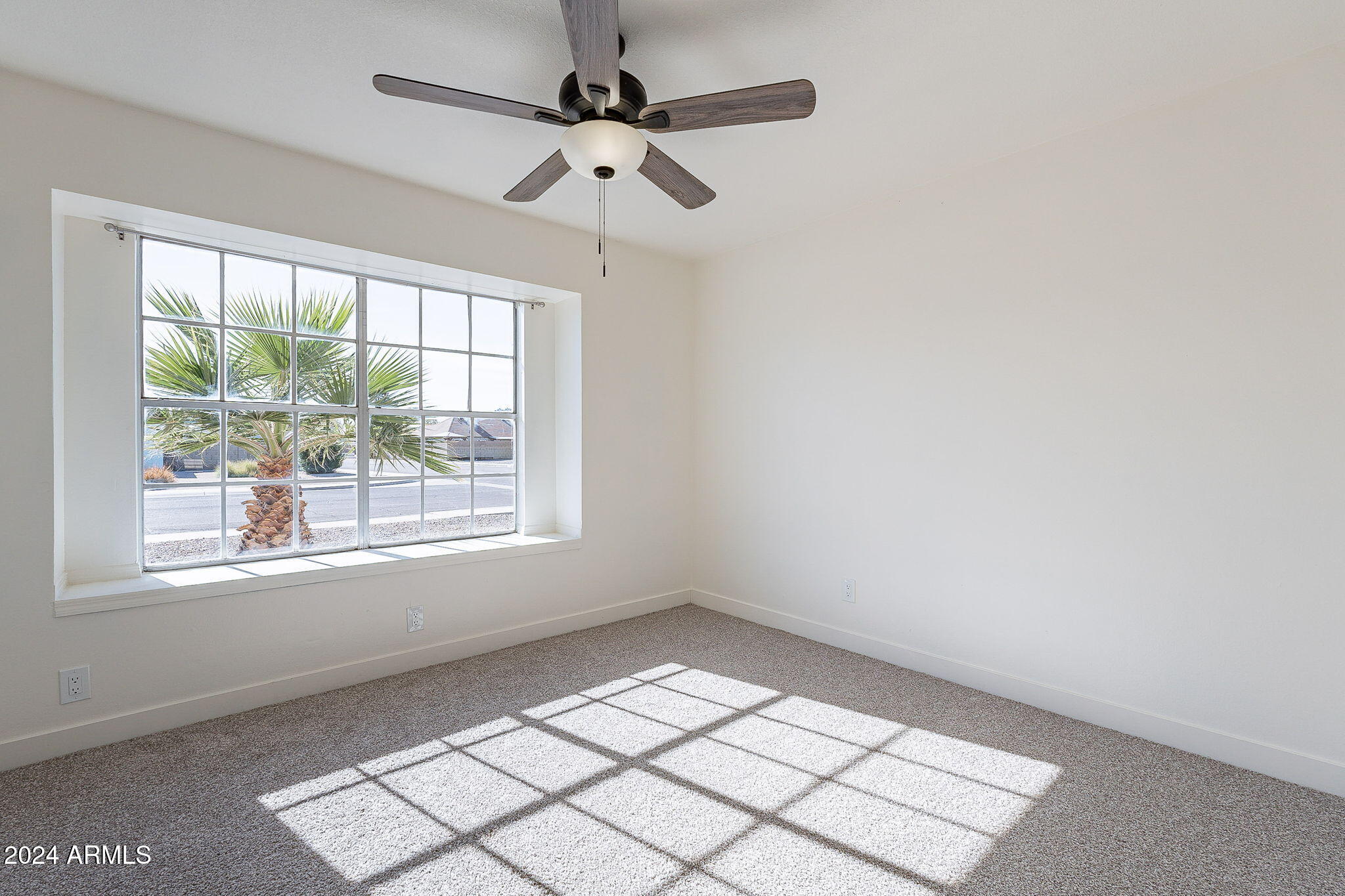 1506 E STEPHENS Drive