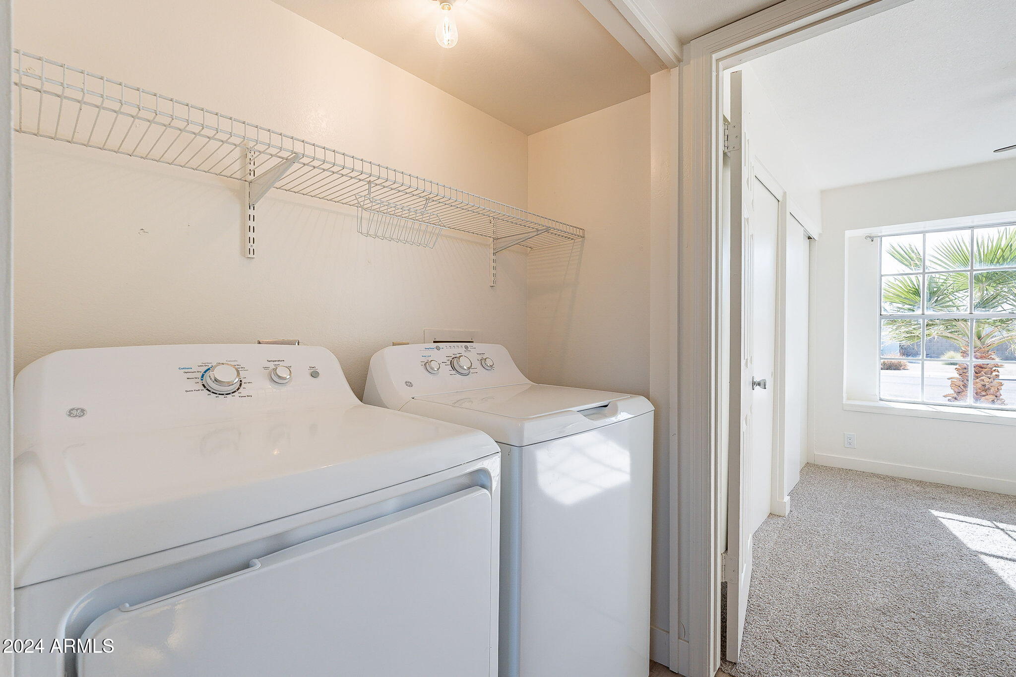 1506 E STEPHENS Drive