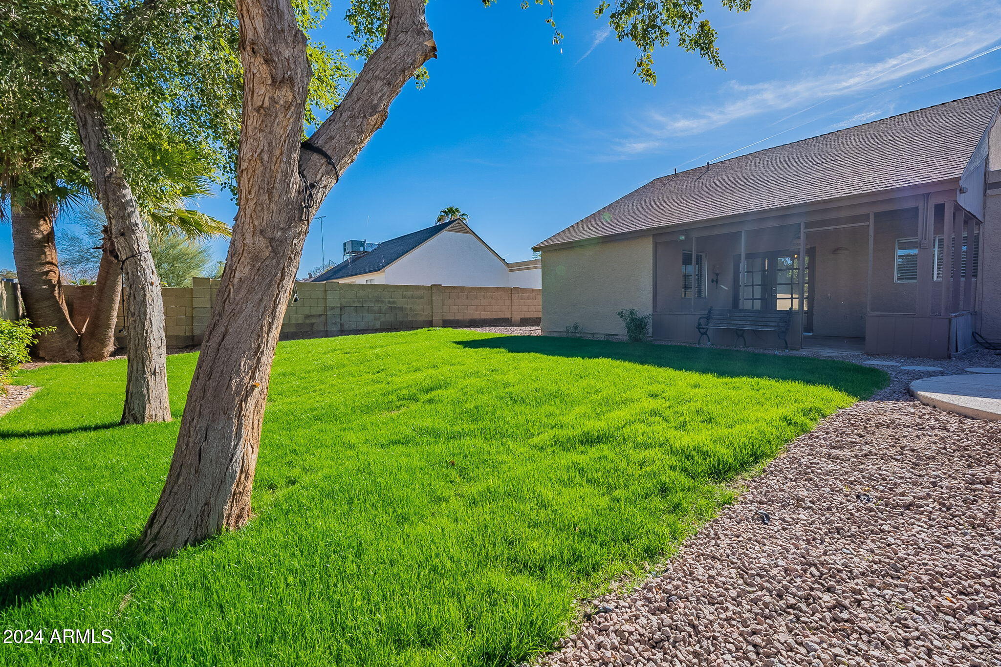 1506 E STEPHENS Drive