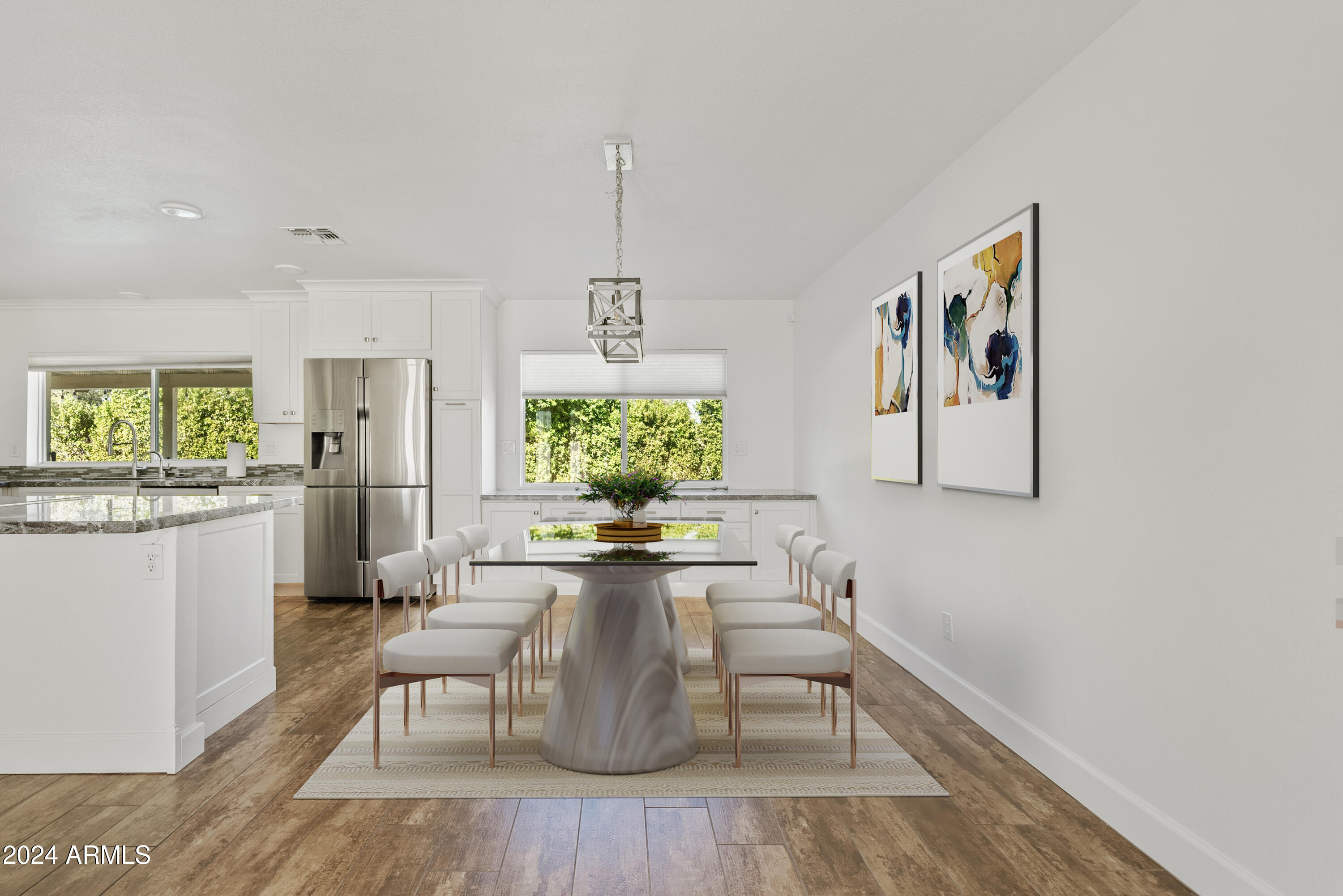 2544 W KNOWLES Avenue