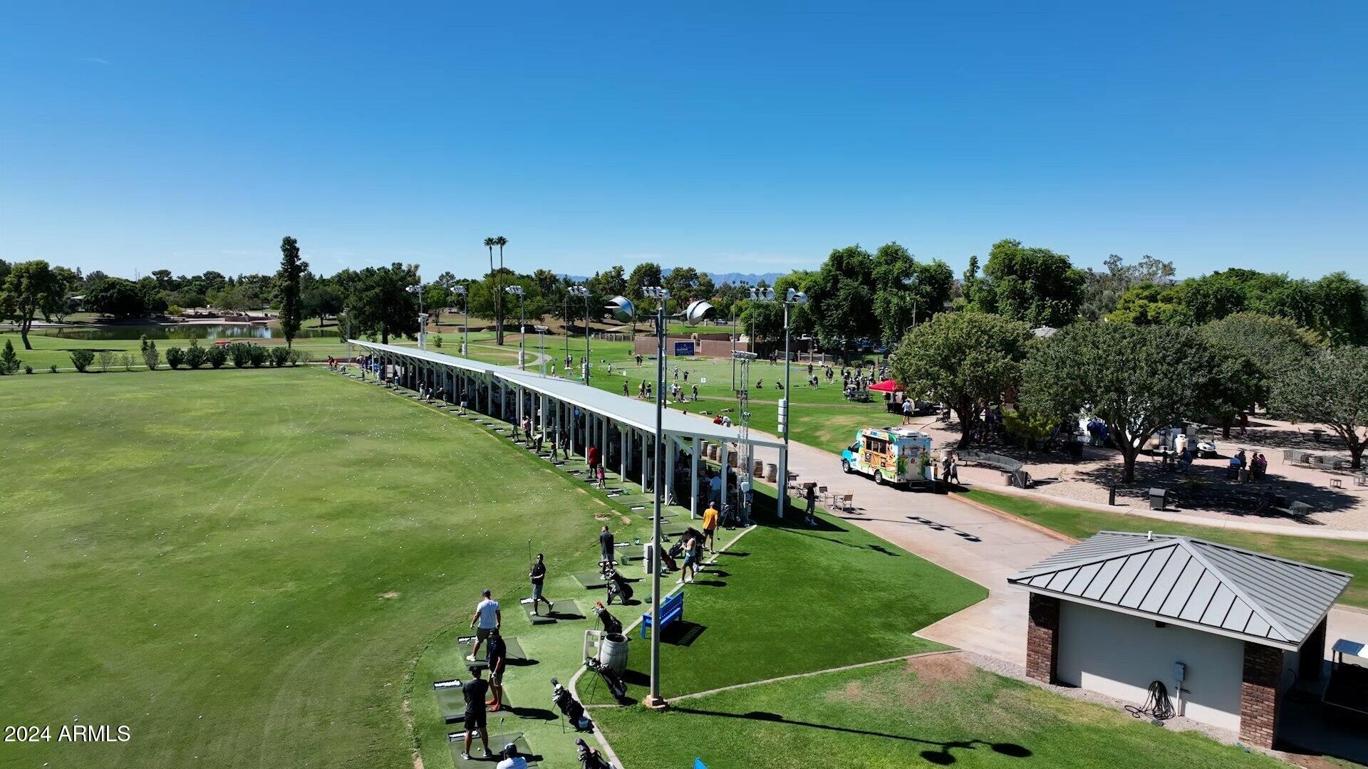 2544 W KNOWLES Avenue