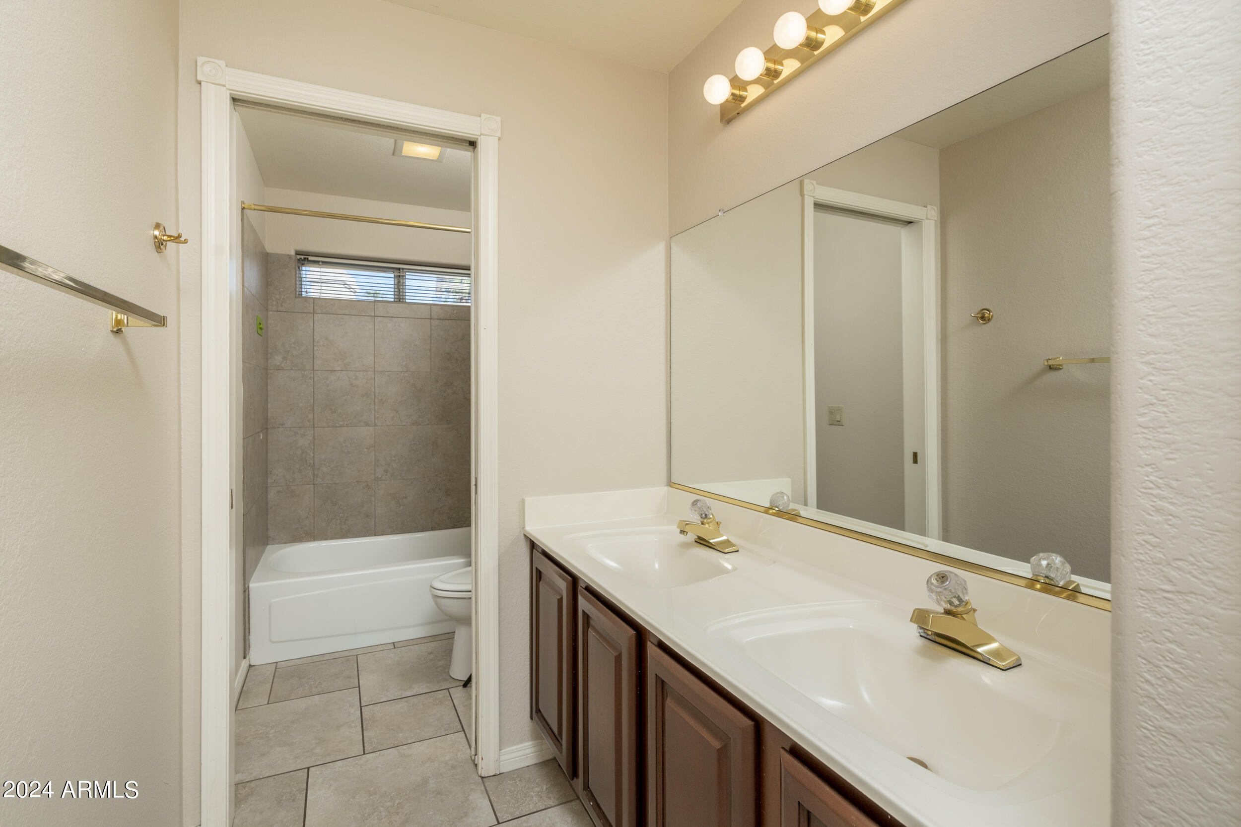 6232 E MONTE CRISTO Avenue