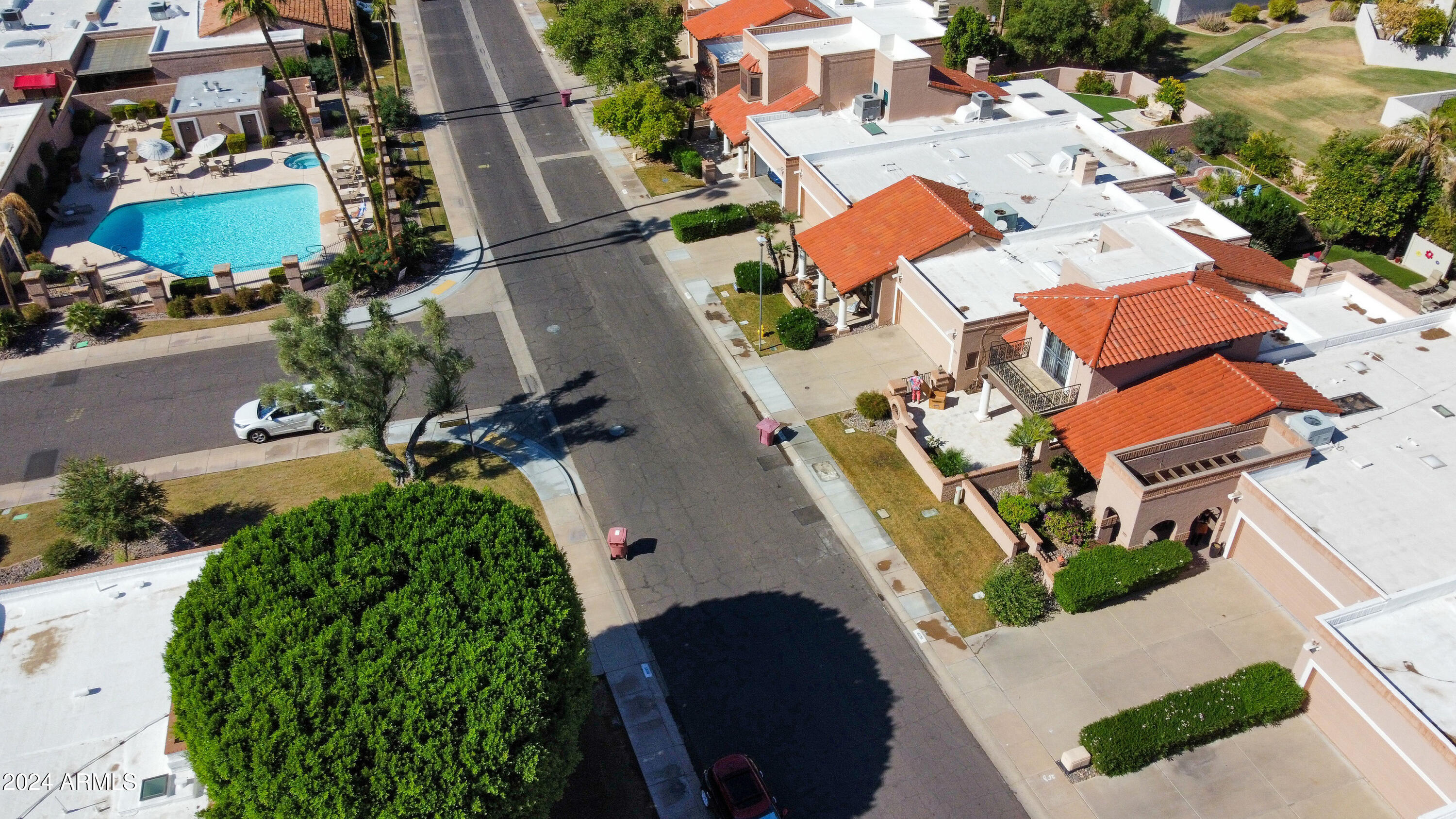 8230 E VIA DE LA ESCUELA