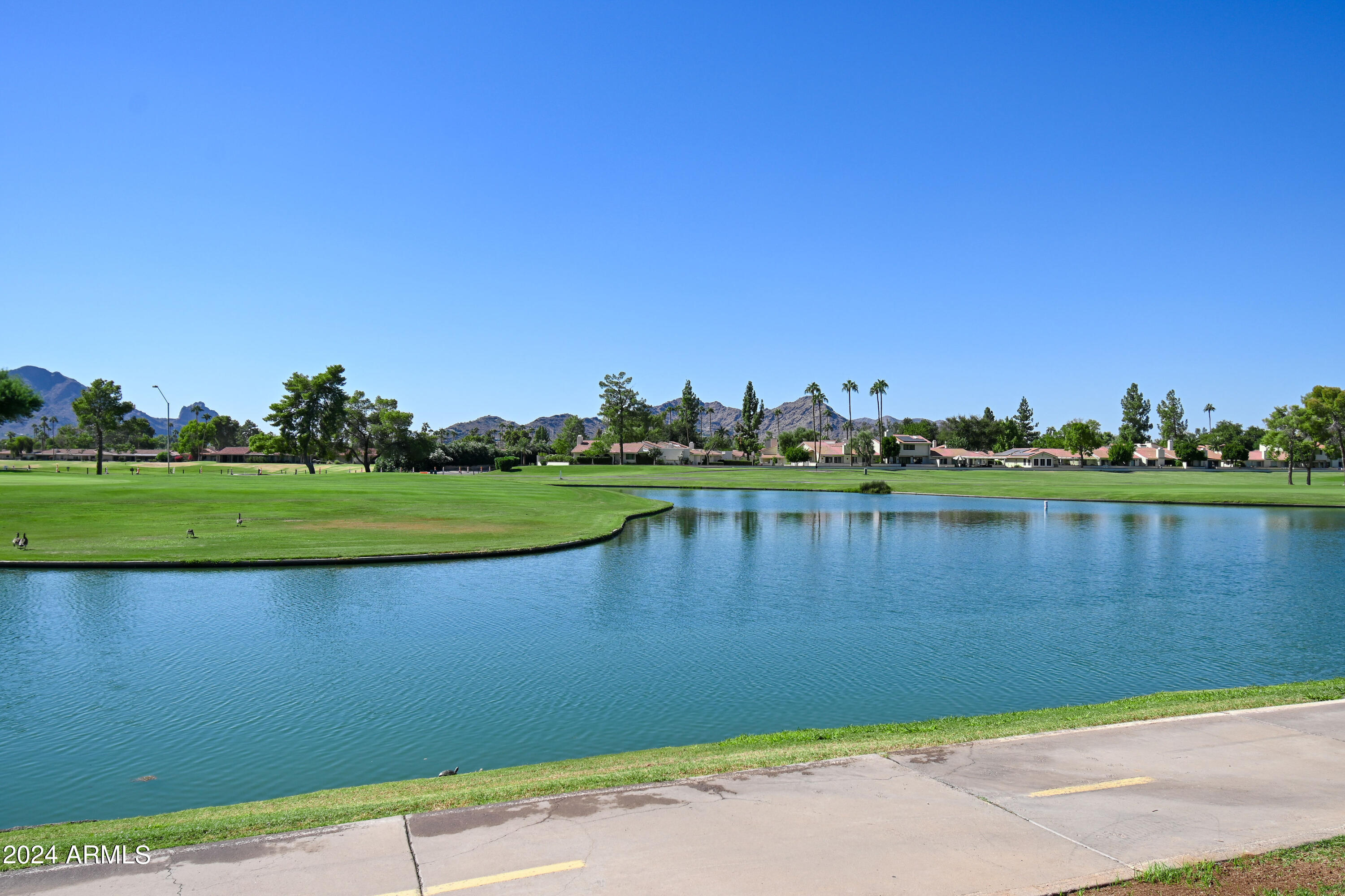 8230 E VIA DE LA ESCUELA