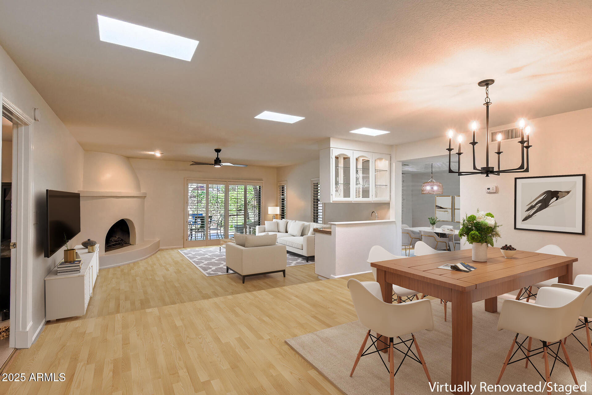 8230 E VIA DE LA ESCUELA