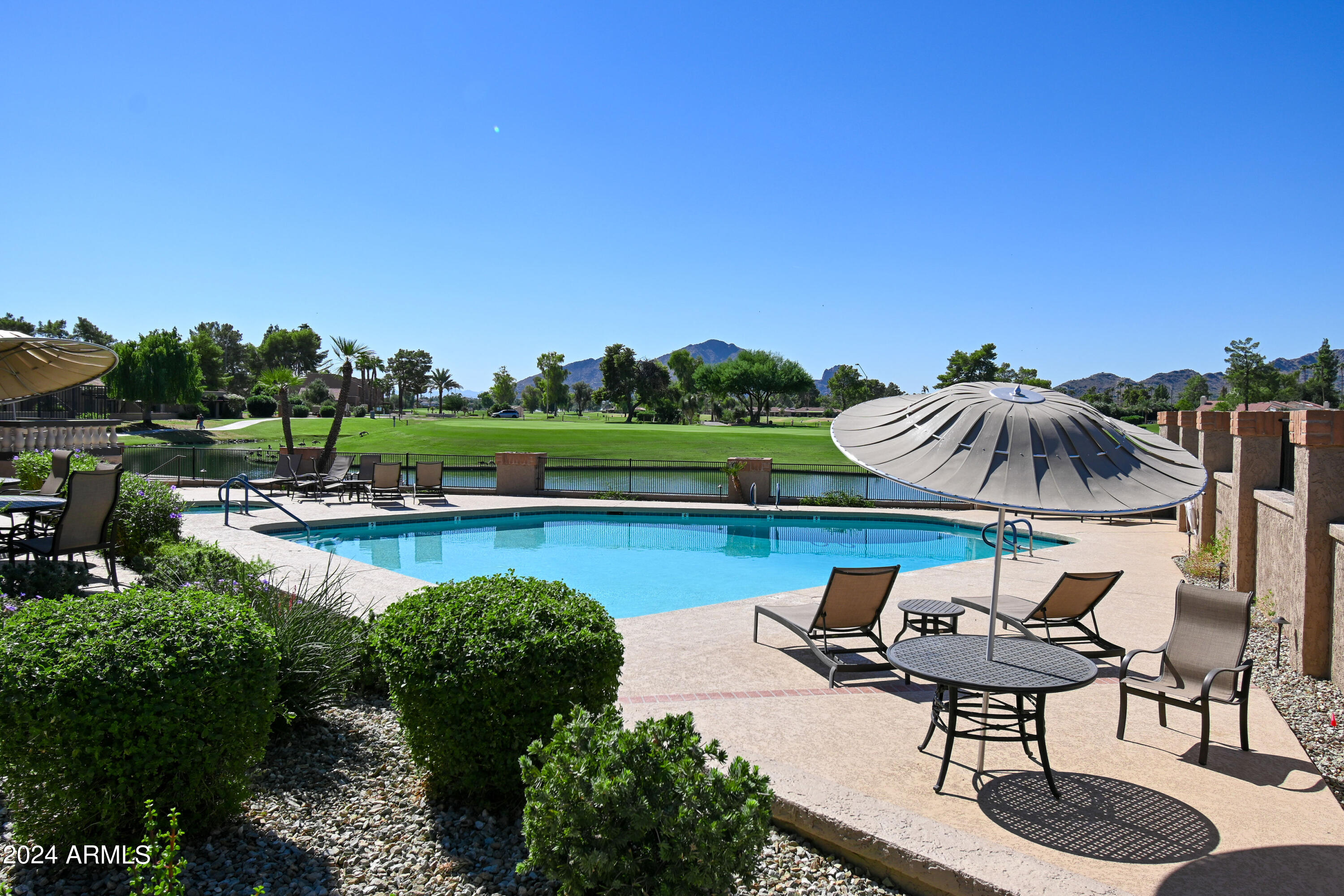 8230 E VIA DE LA ESCUELA