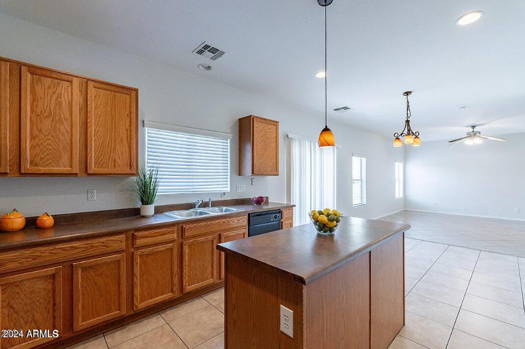 9422 W MONTE VISTA Road