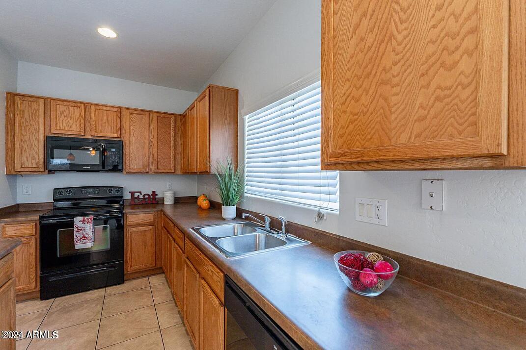 9422 W MONTE VISTA Road