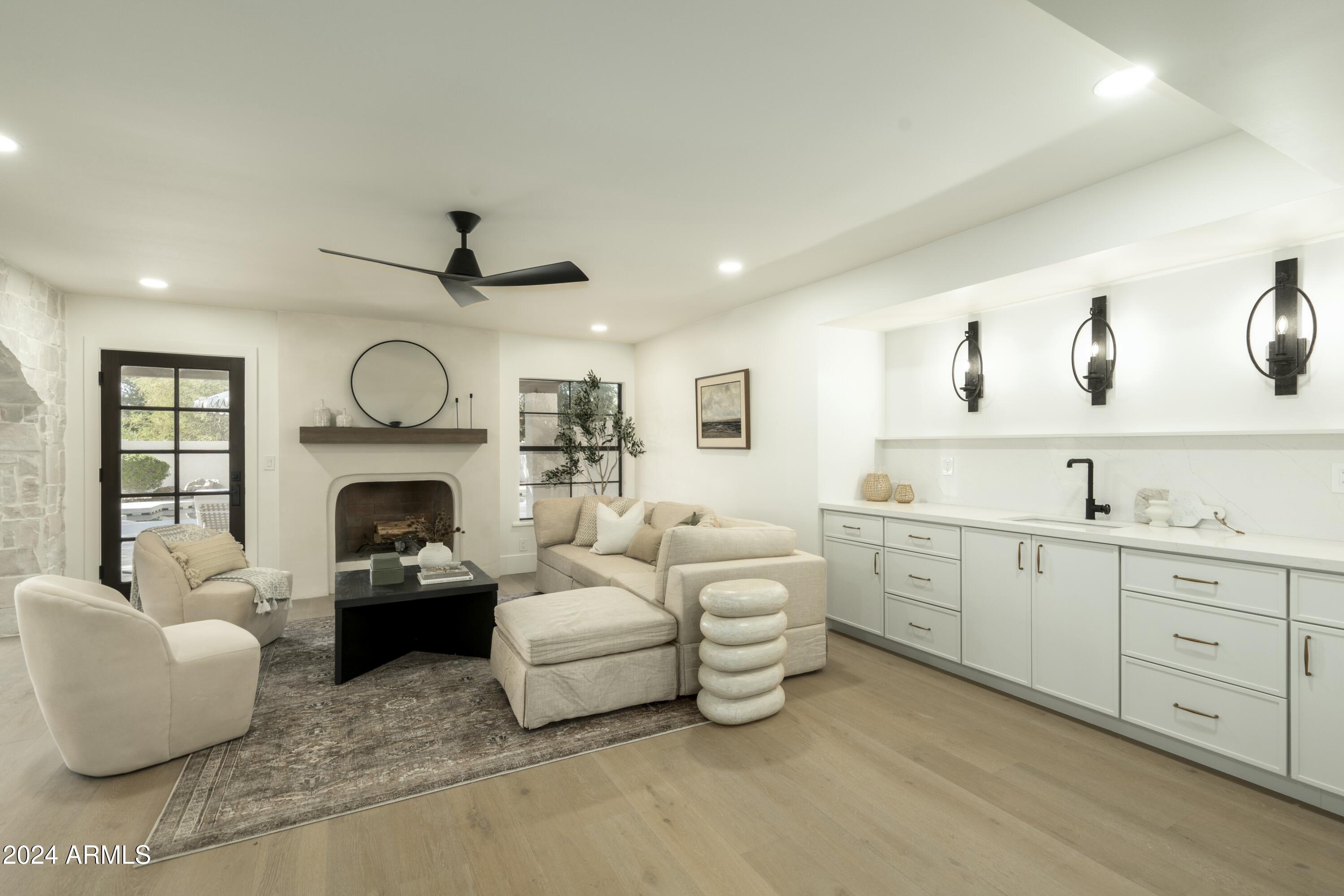 9862 E SAN SALVADOR Drive