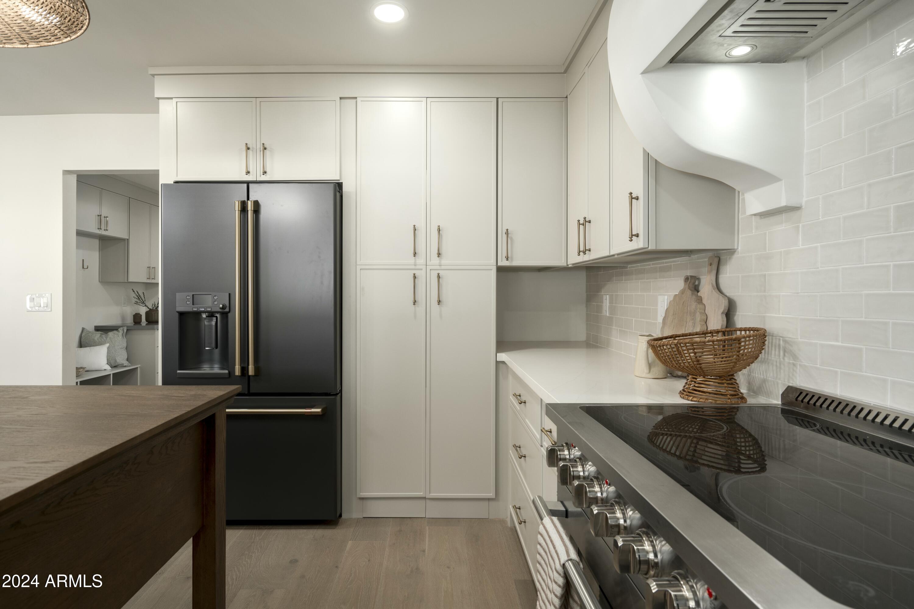 9862 E SAN SALVADOR Drive