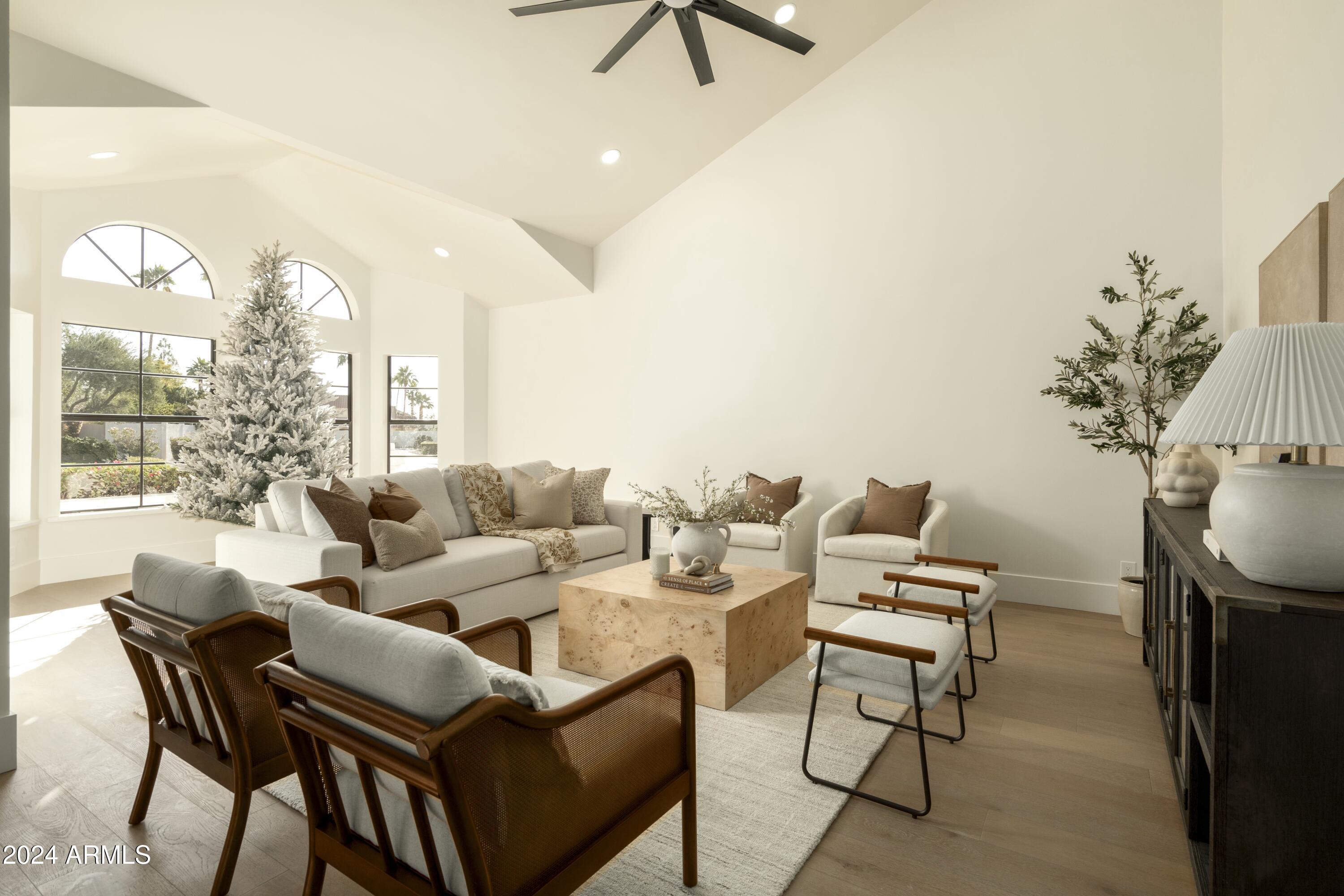 9862 E SAN SALVADOR Drive