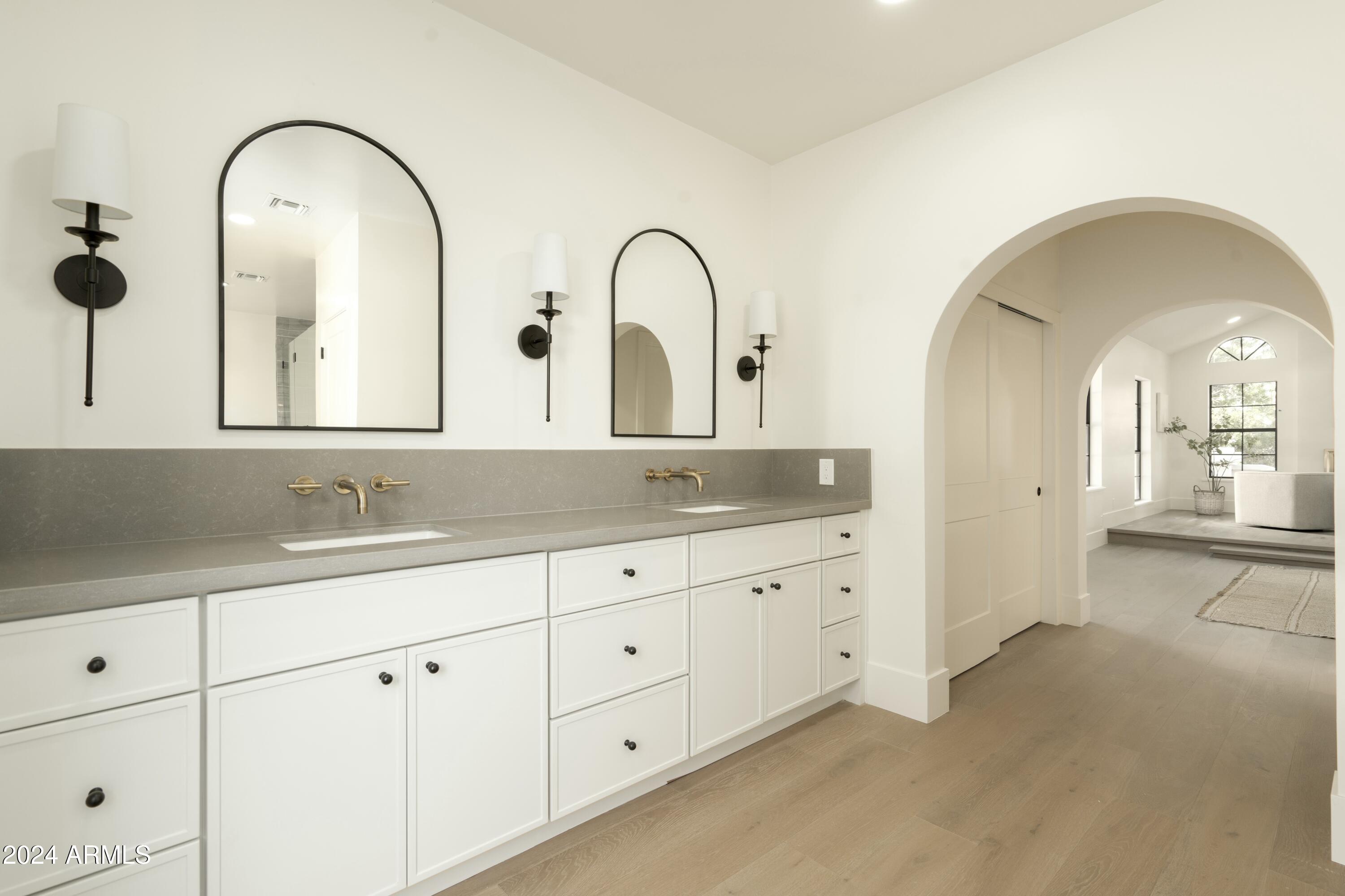 9862 E SAN SALVADOR Drive