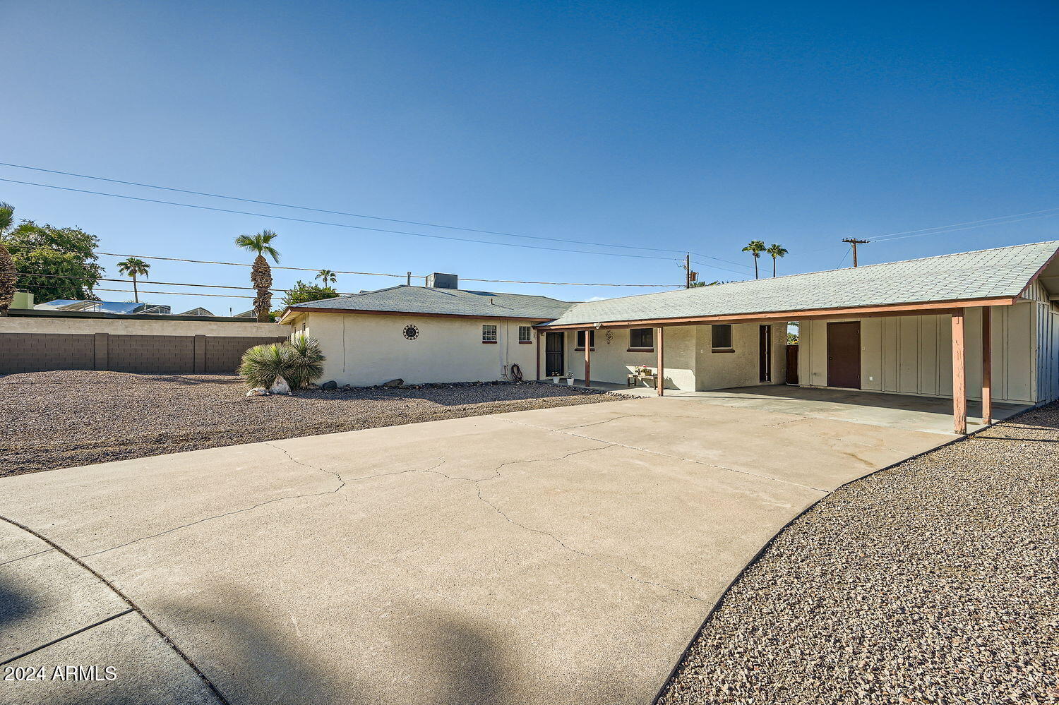 3402 E Carol Circle