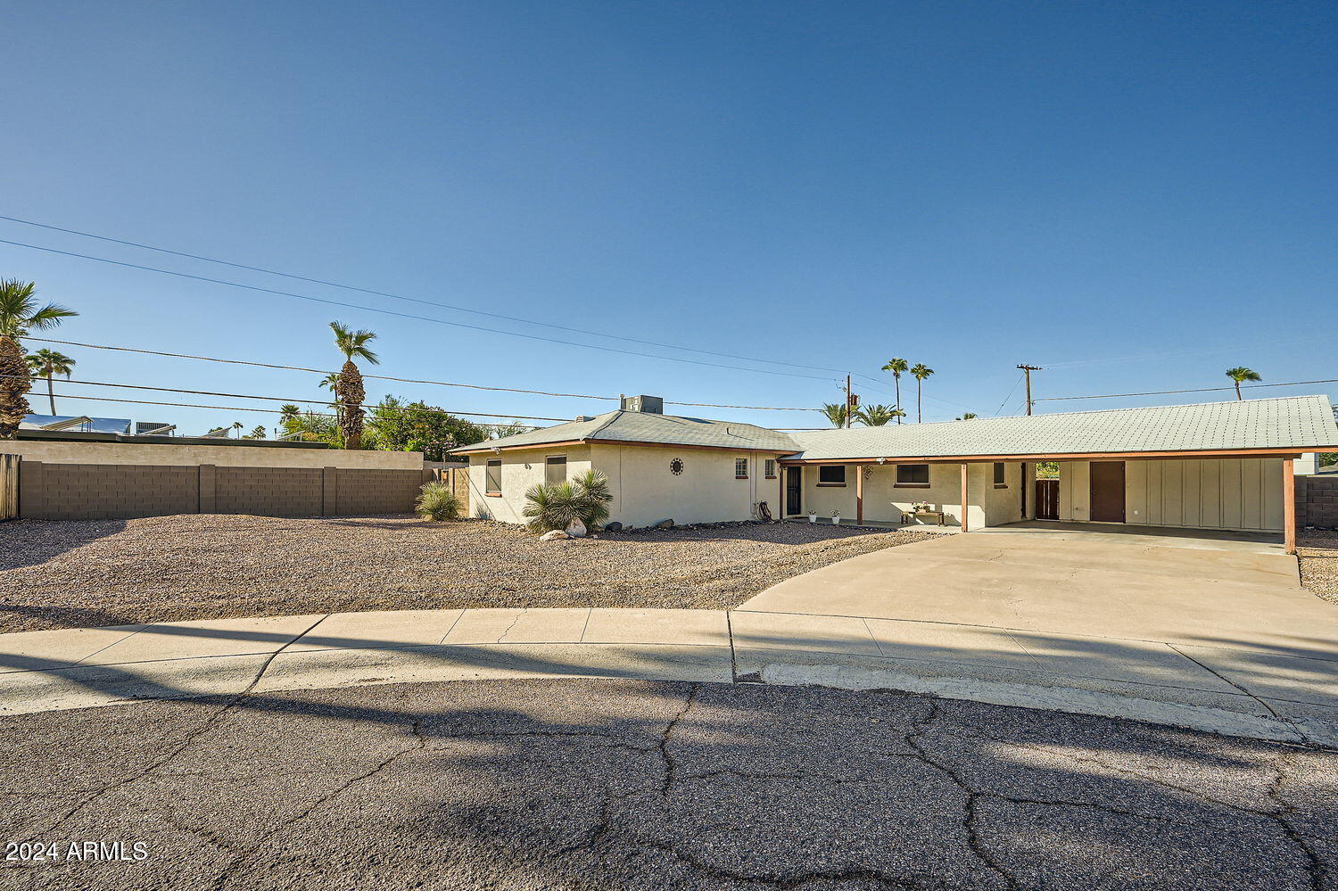 3402 E Carol Circle
