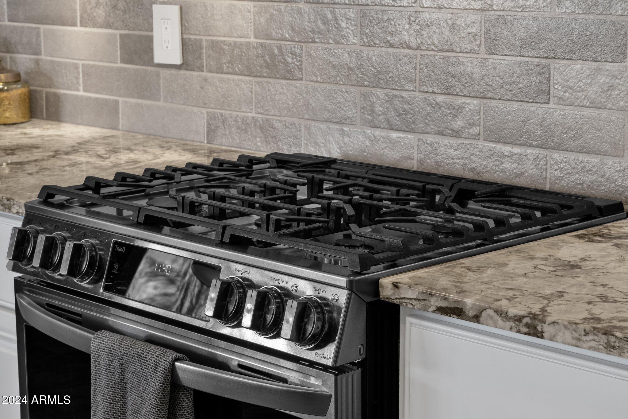 2374 W WEATHERBY Way