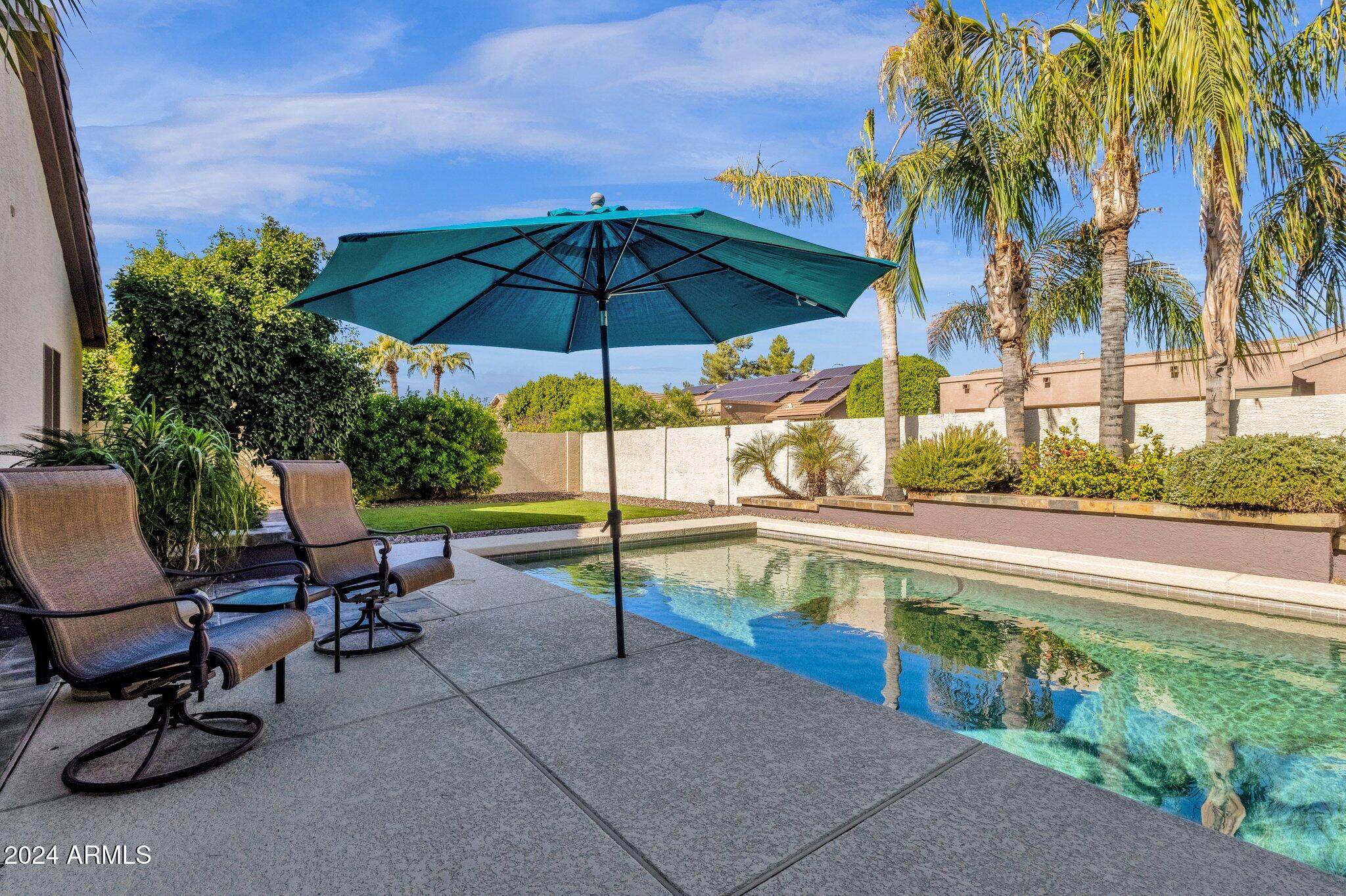 2374 W WEATHERBY Way