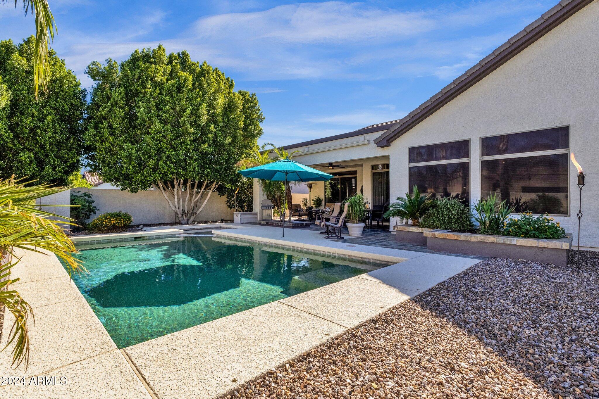 2374 W WEATHERBY Way