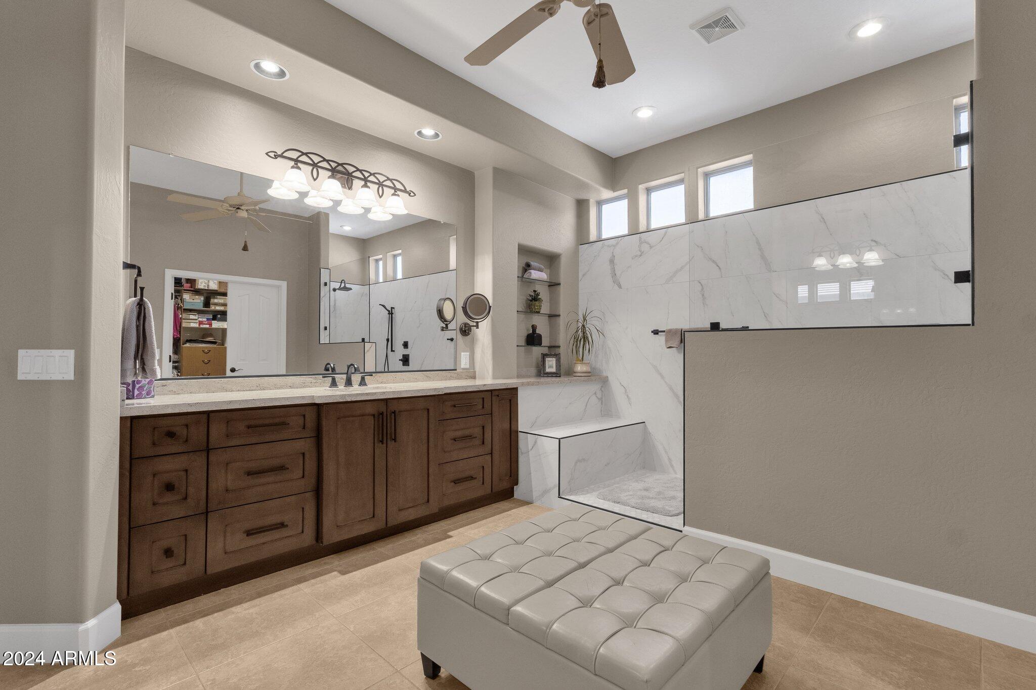 2374 W WEATHERBY Way