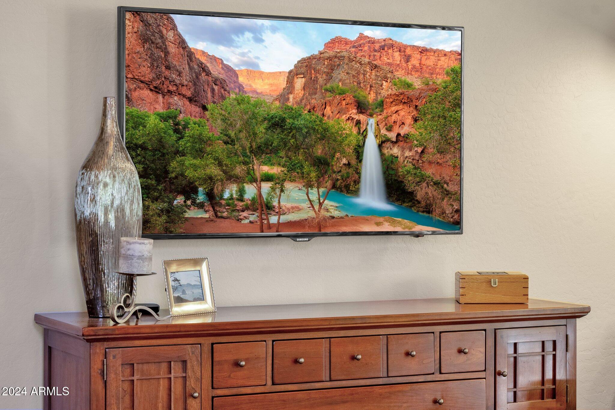 2374 W WEATHERBY Way