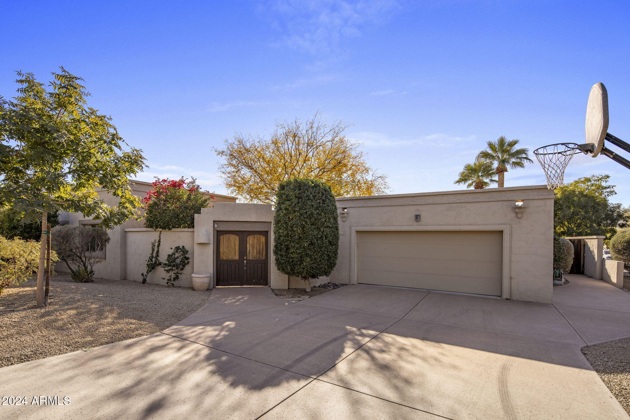 8401 E VISTA DEL LAGO