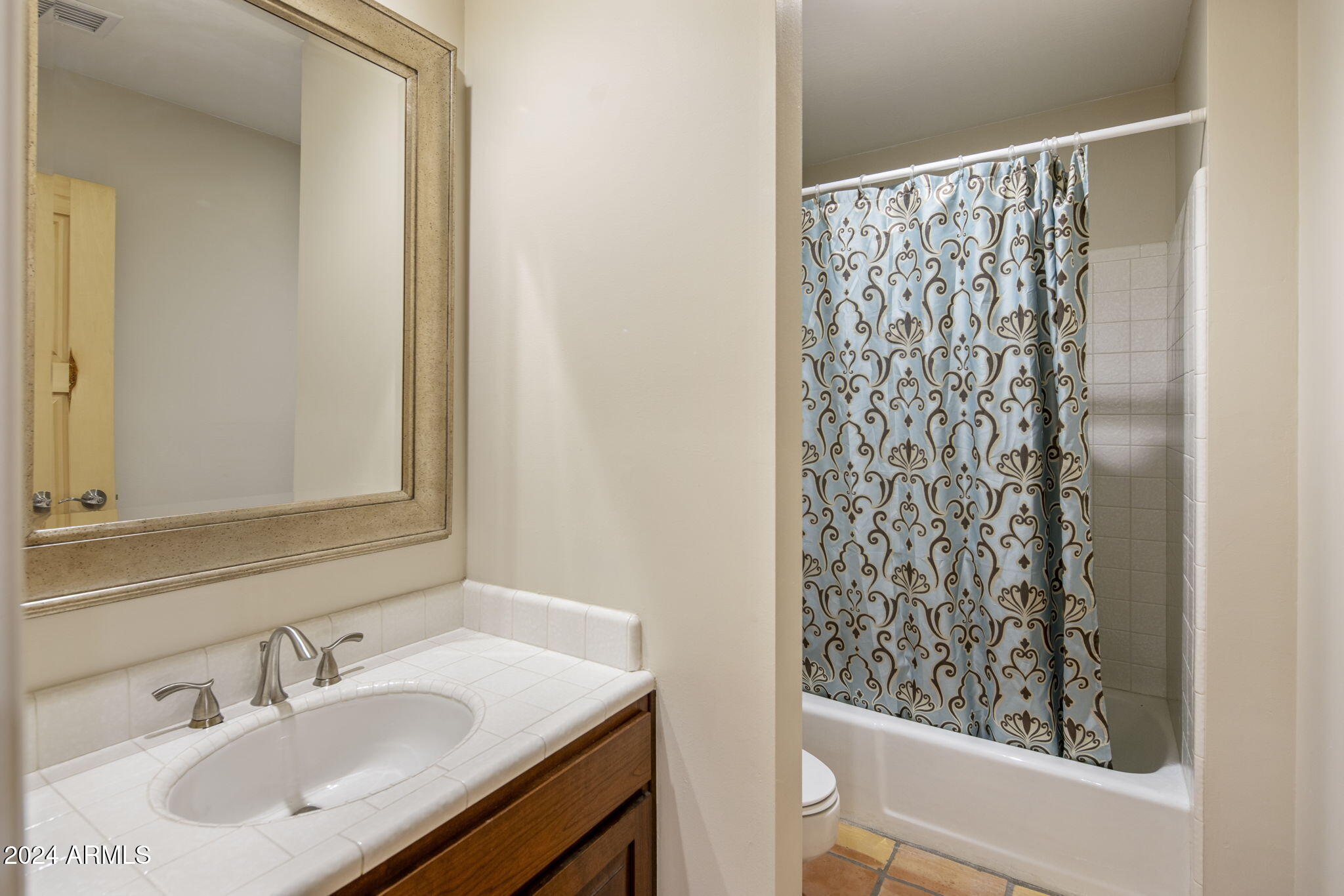 8401 E VISTA DEL LAGO