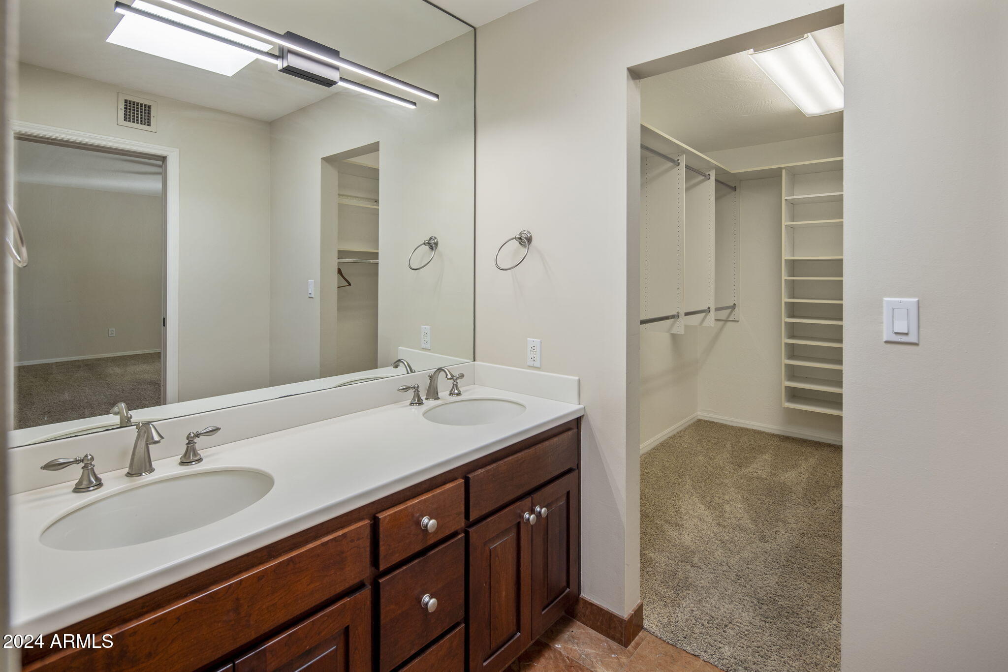 8401 E VISTA DEL LAGO