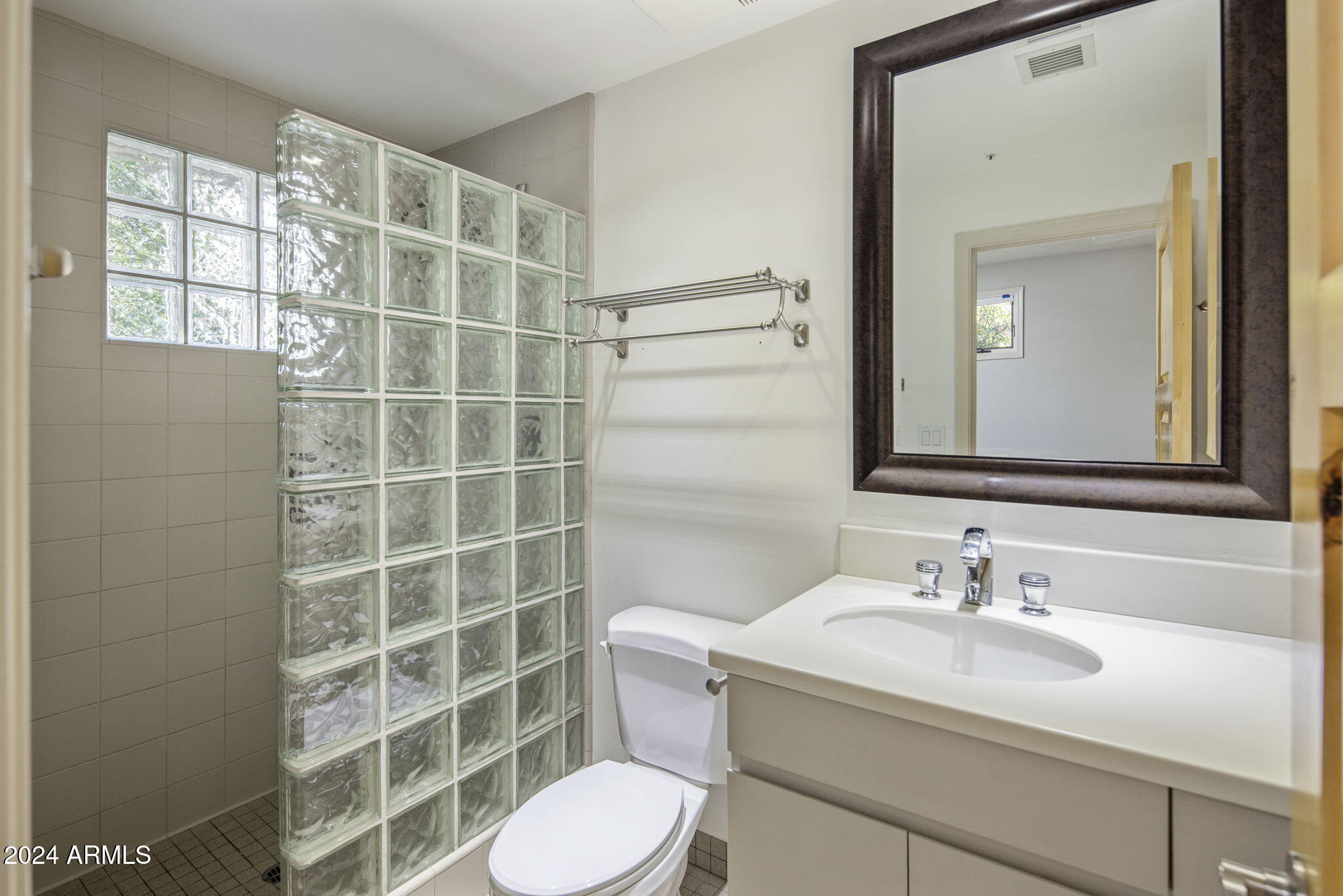 8401 E VISTA DEL LAGO