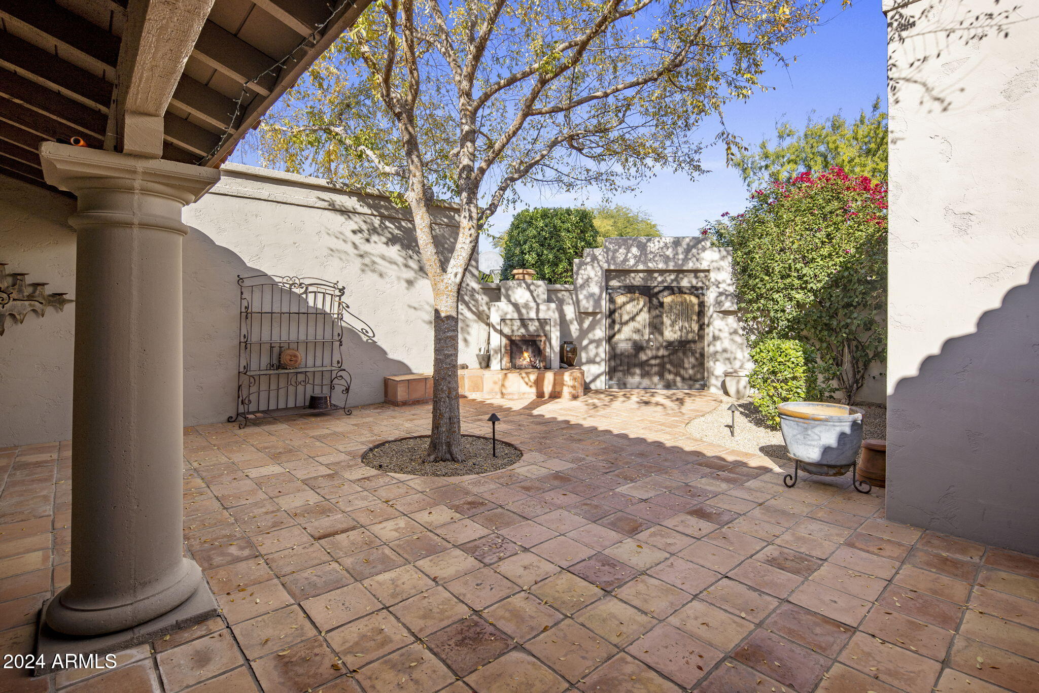 8401 E VISTA DEL LAGO