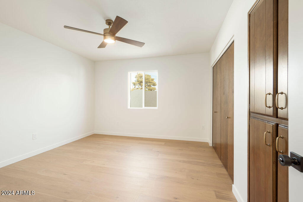 2 E CANTERBURY Court