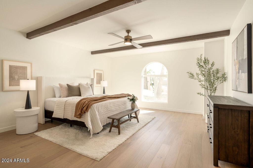 2 E CANTERBURY Court