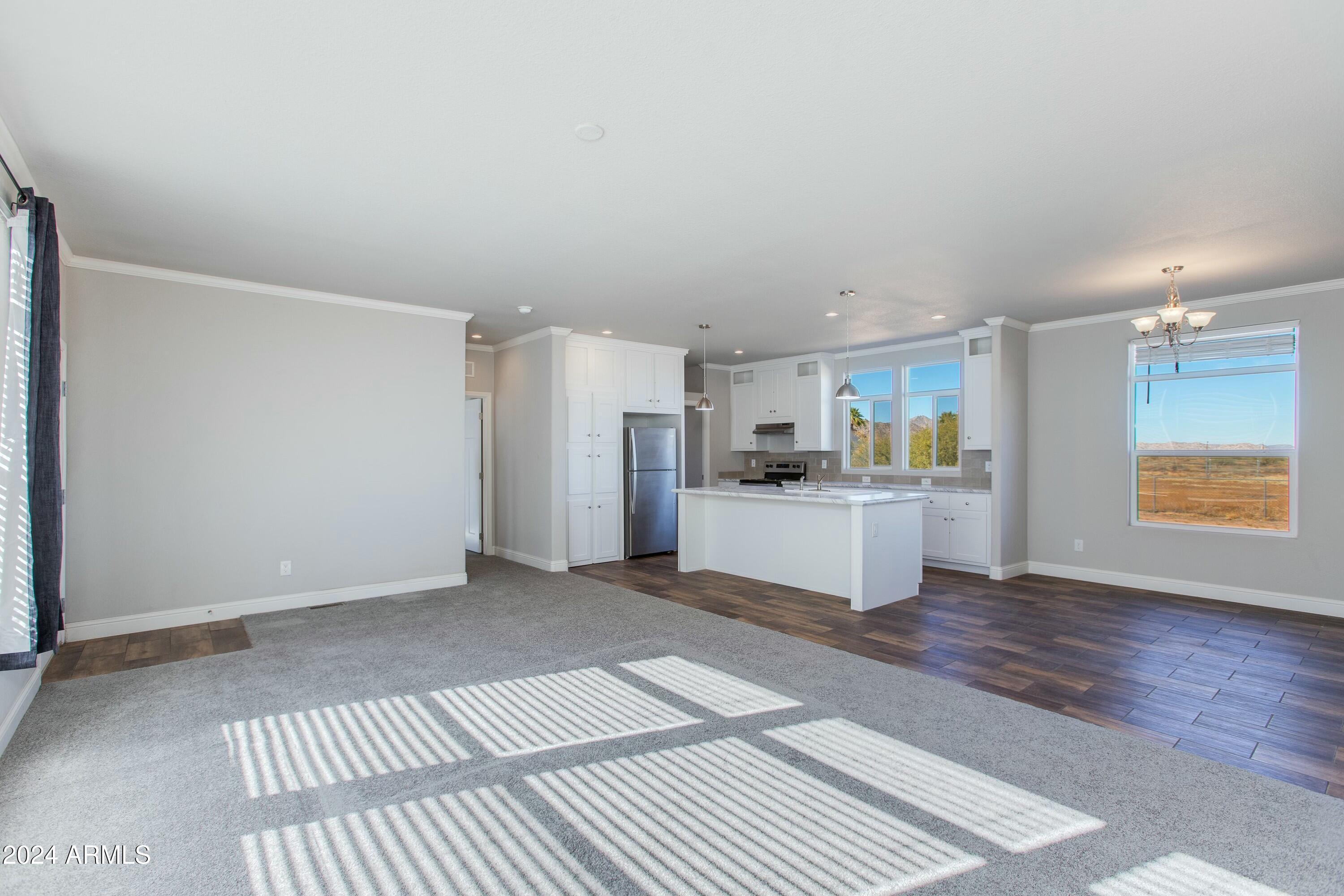 6876 W Locklin Avenue