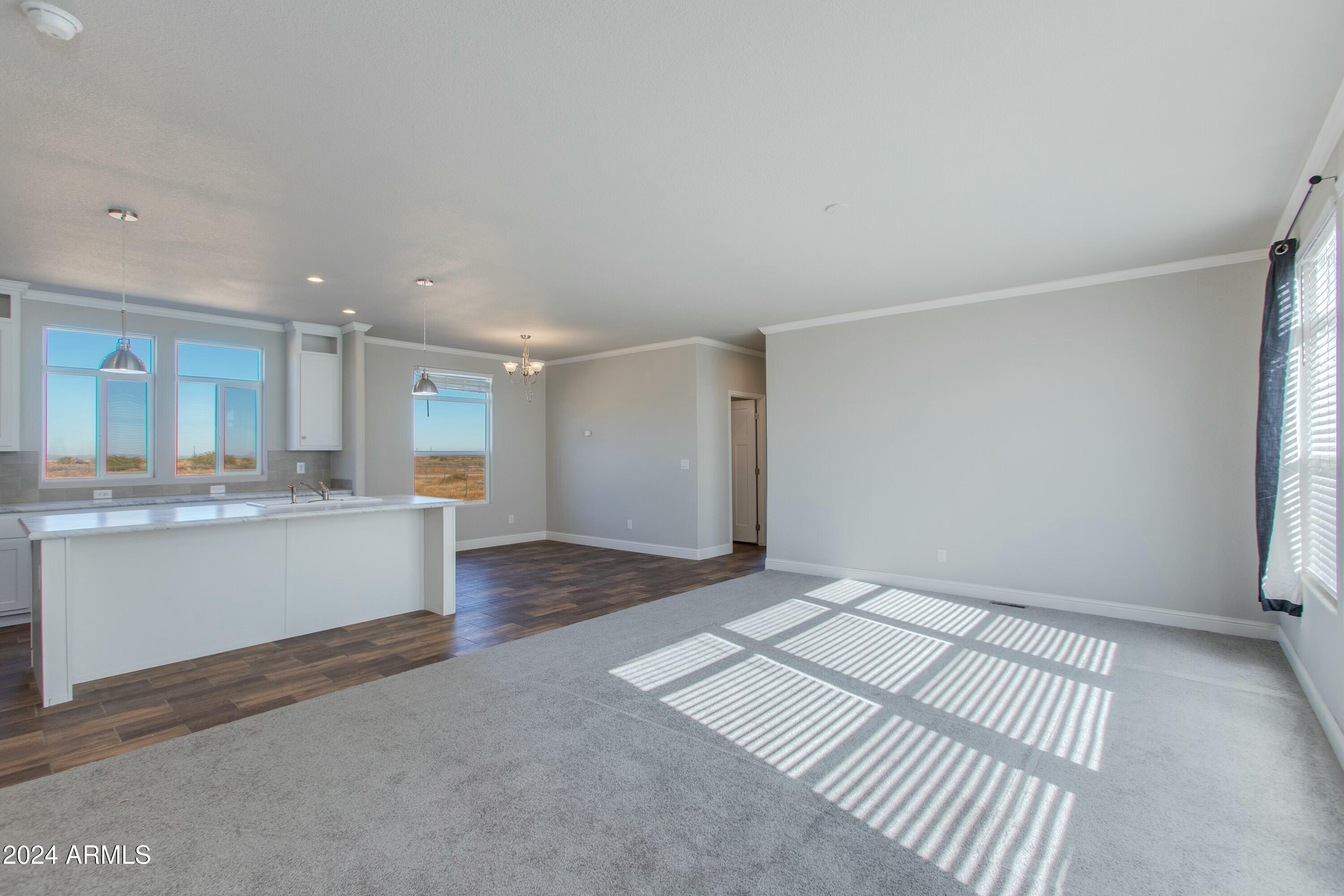 6876 W Locklin Avenue