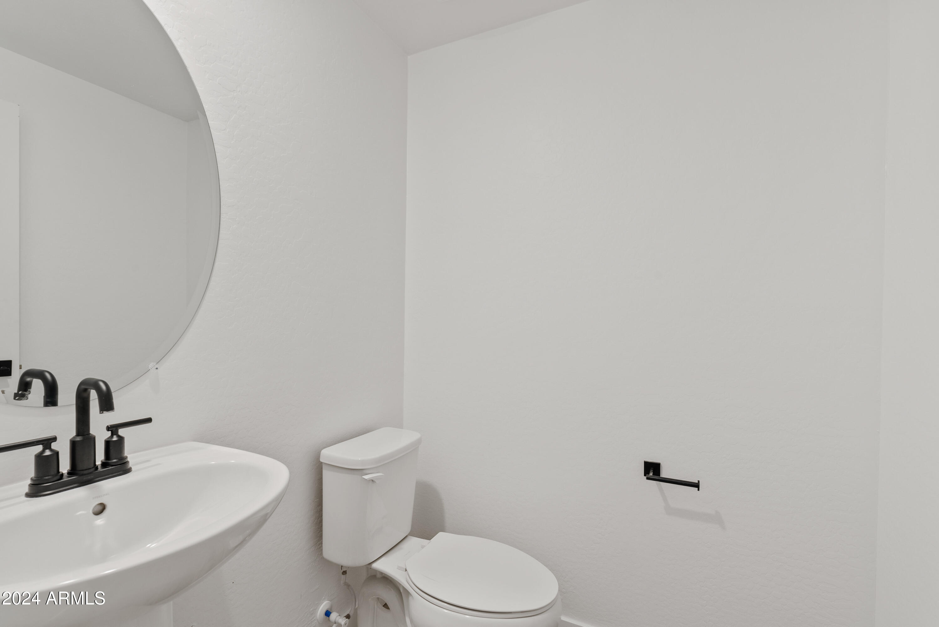 9415 E SUPERNOVA Drive