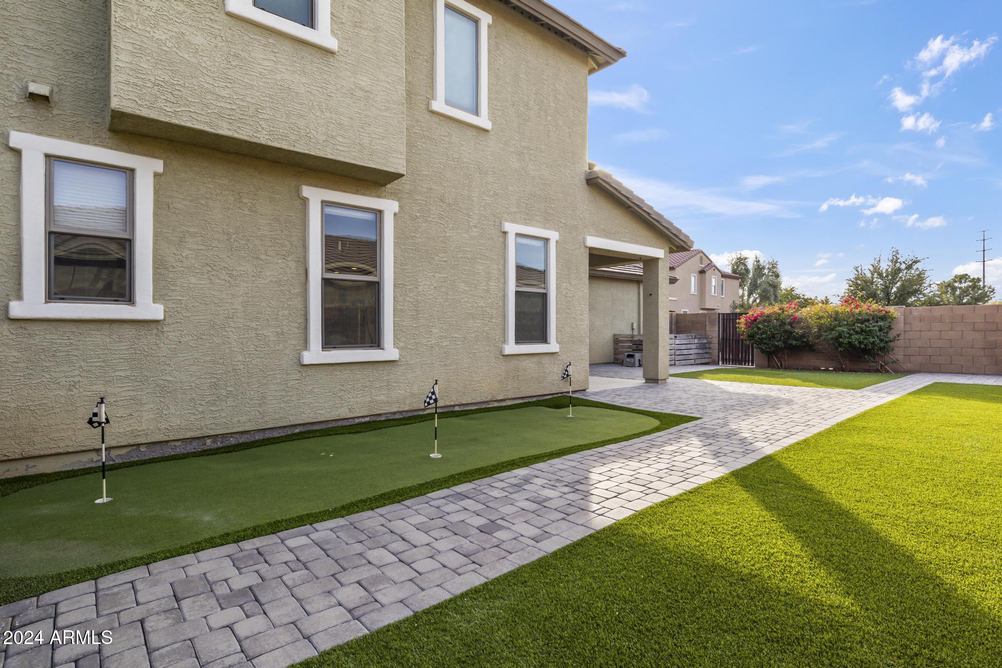 1672 S PENROSE Drive