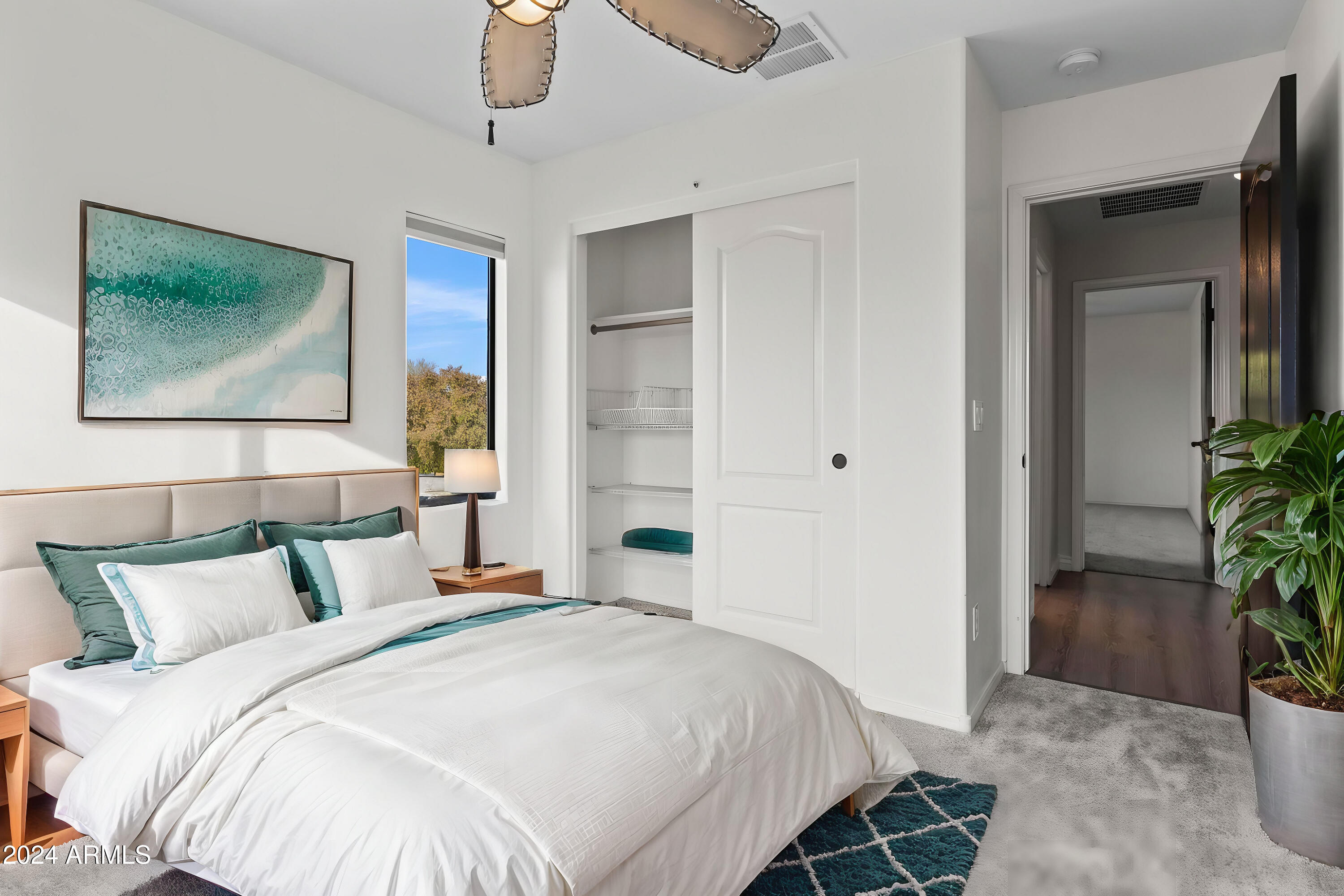 1672 S PENROSE Drive