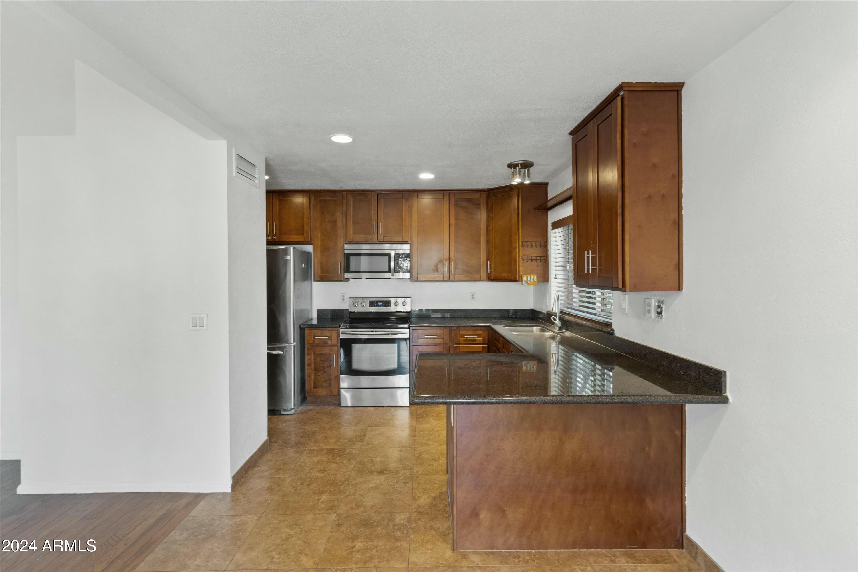 7420 E VIA ESTRELLA Avenue