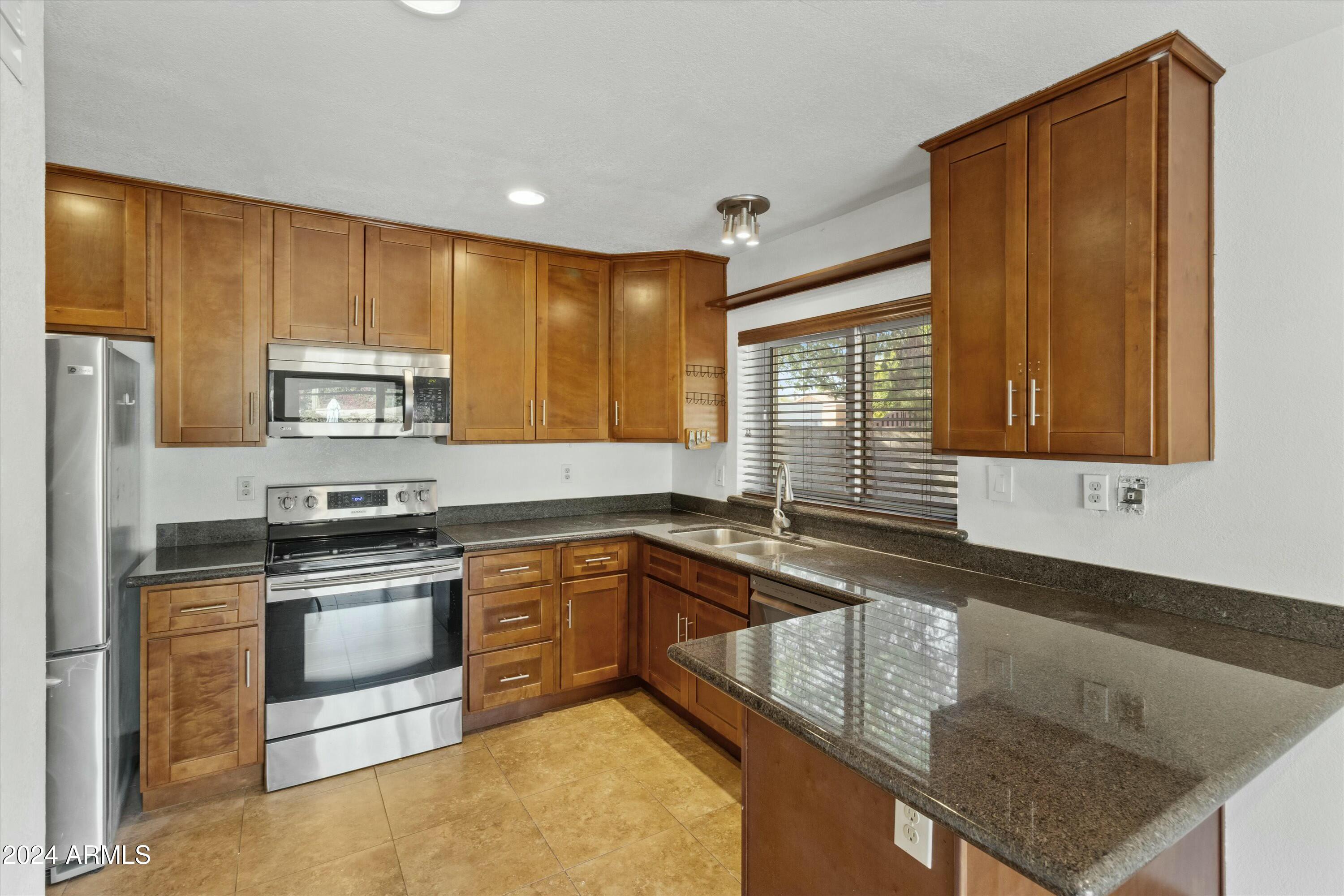 7420 E VIA ESTRELLA Avenue