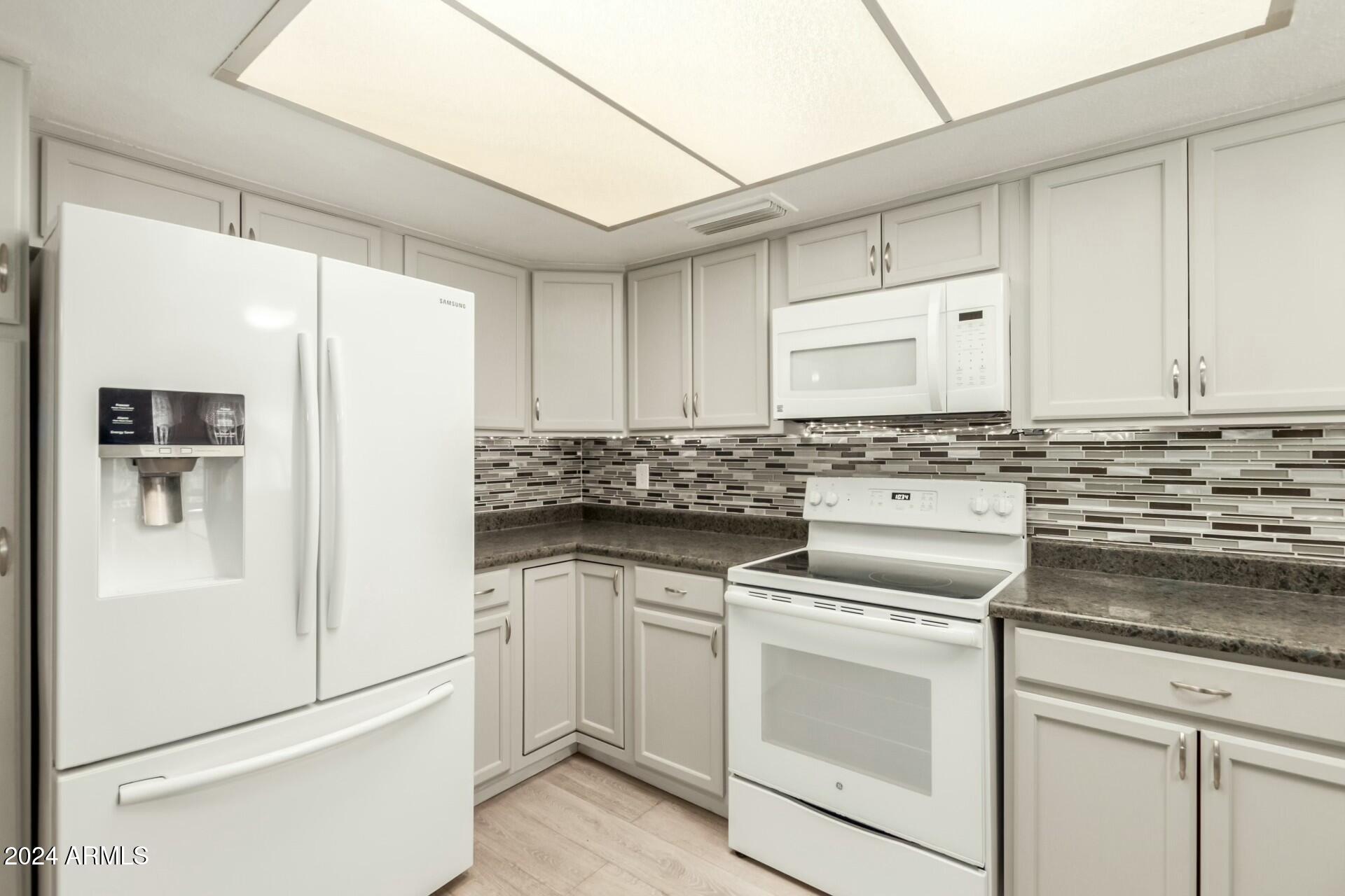 8247 E EMELITA Avenue