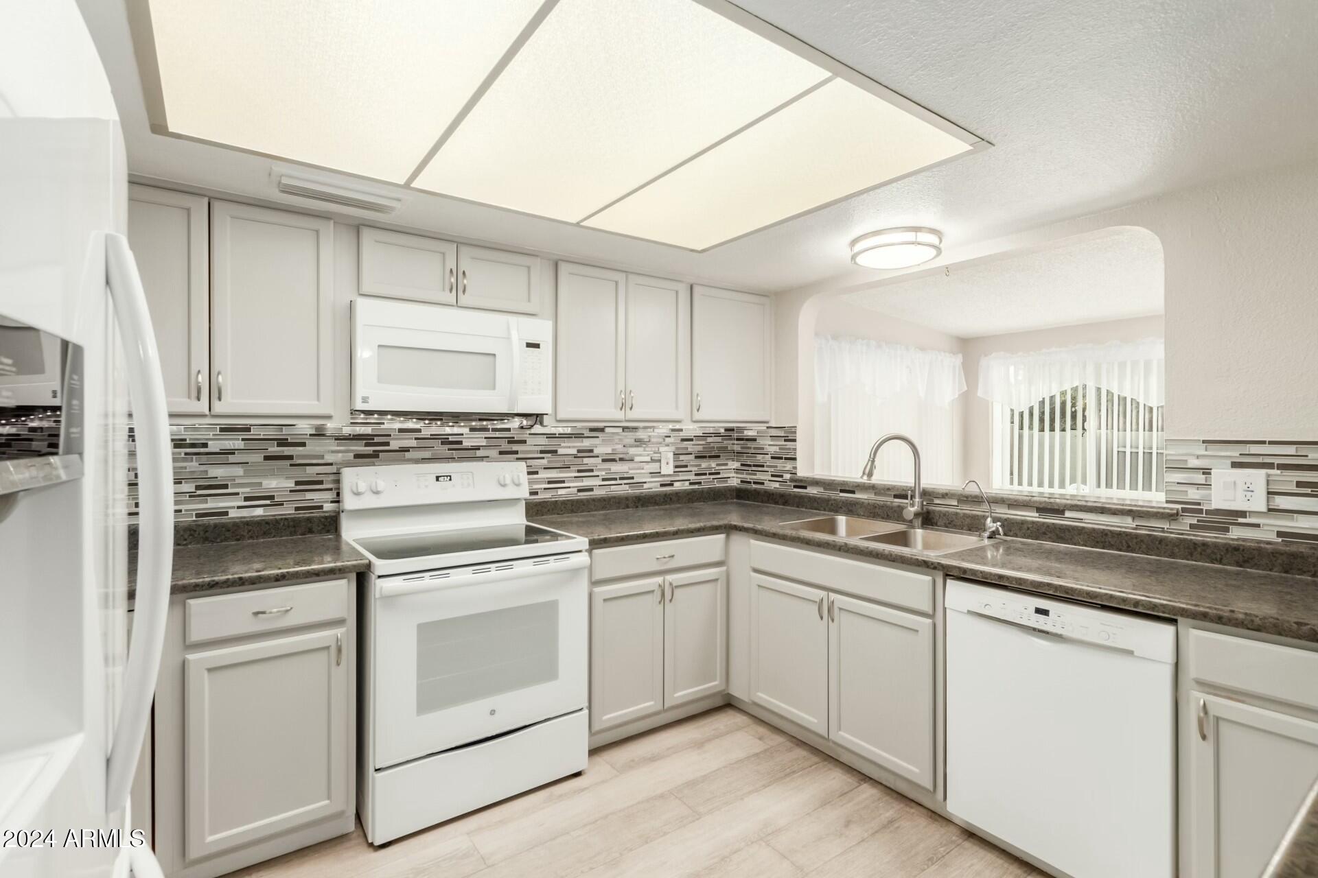 8247 E EMELITA Avenue