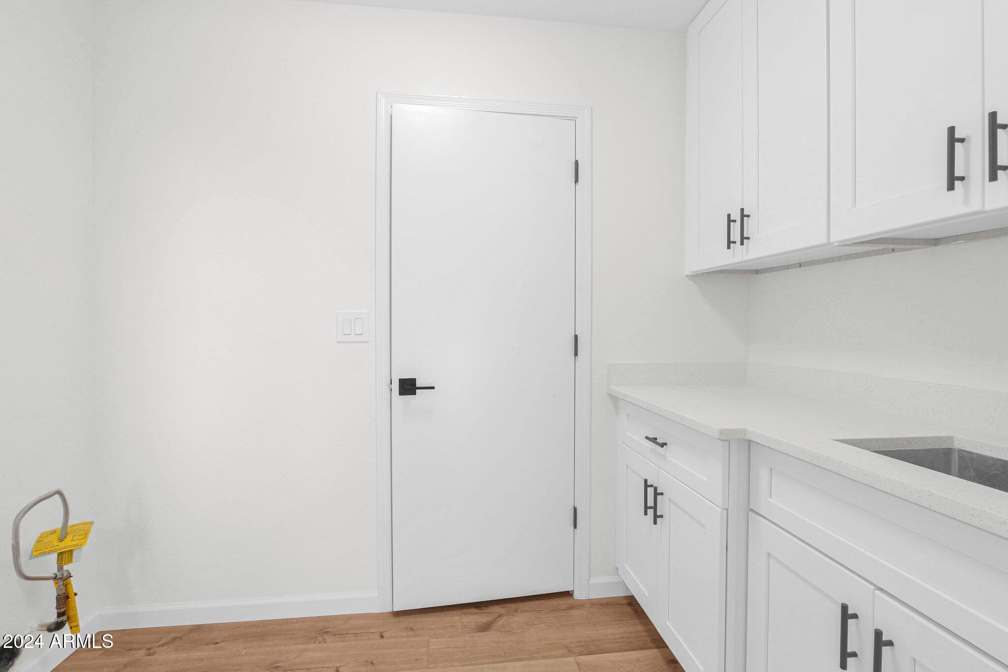 9209 E EMERALD Drive