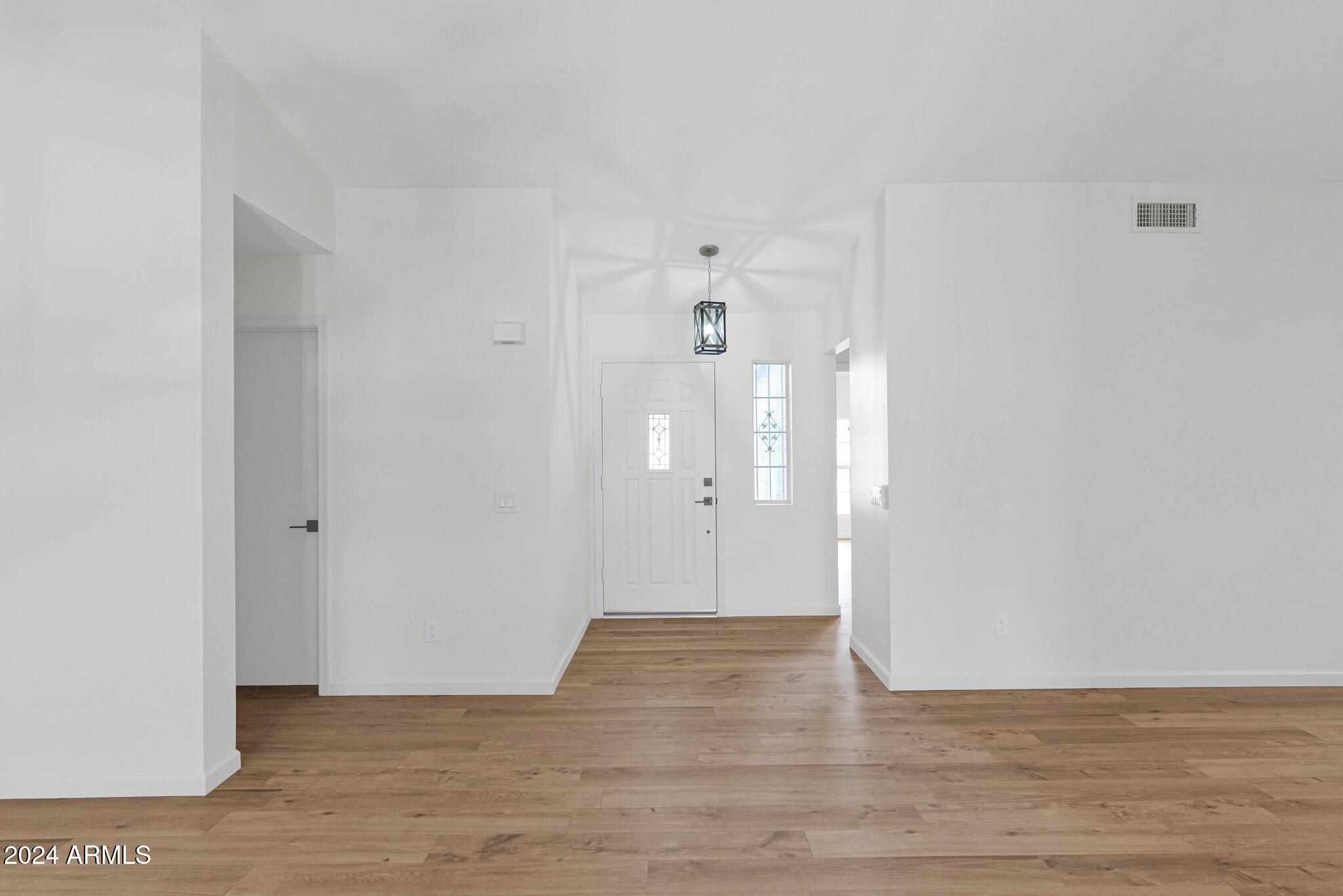 9209 E EMERALD Drive