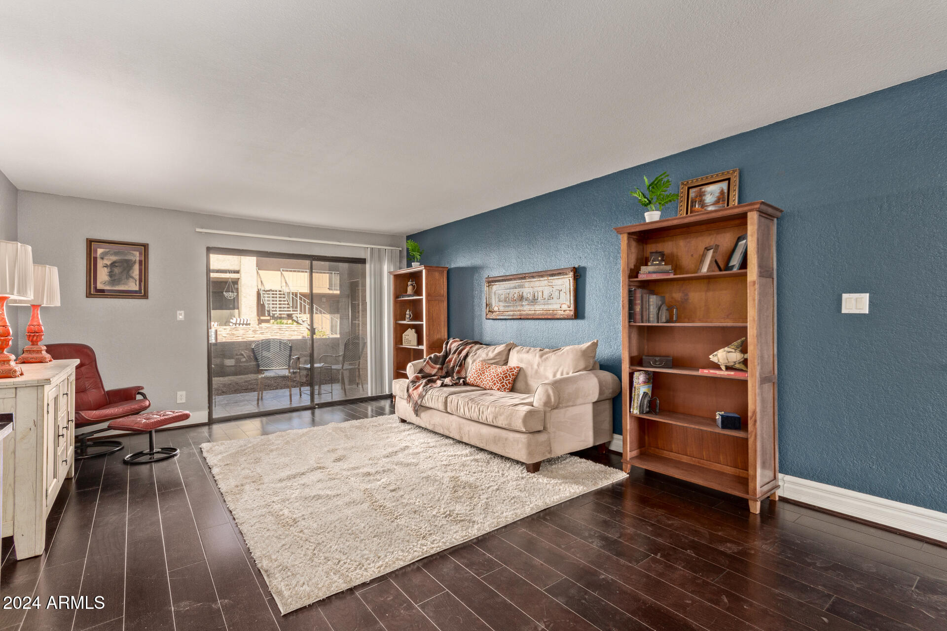 3825 E CAMELBACK Road, 109