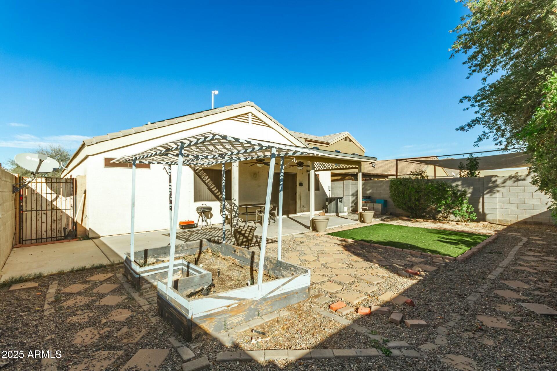 12317 W COLUMBINE Drive