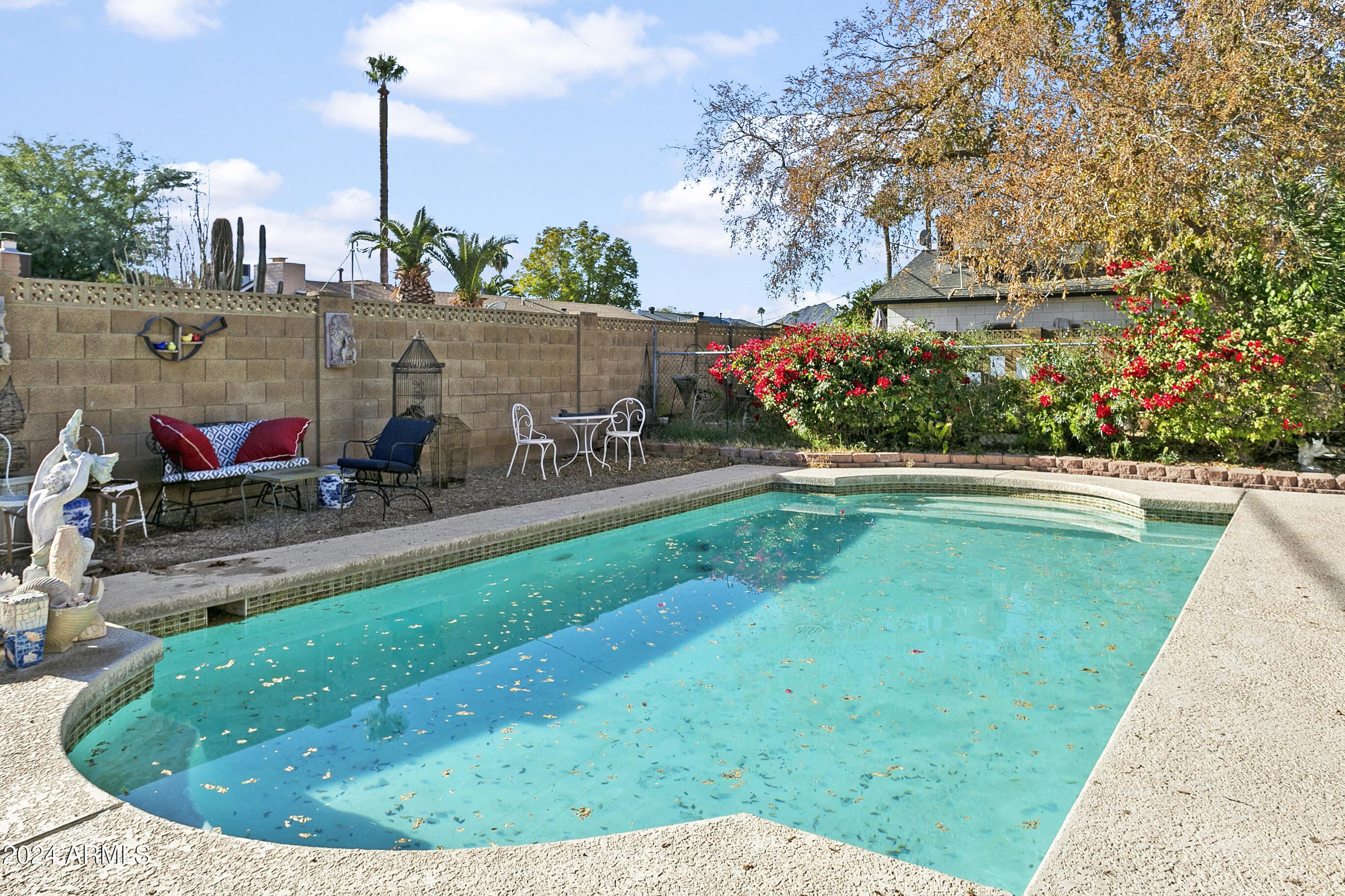 3109 E LUPINE Avenue