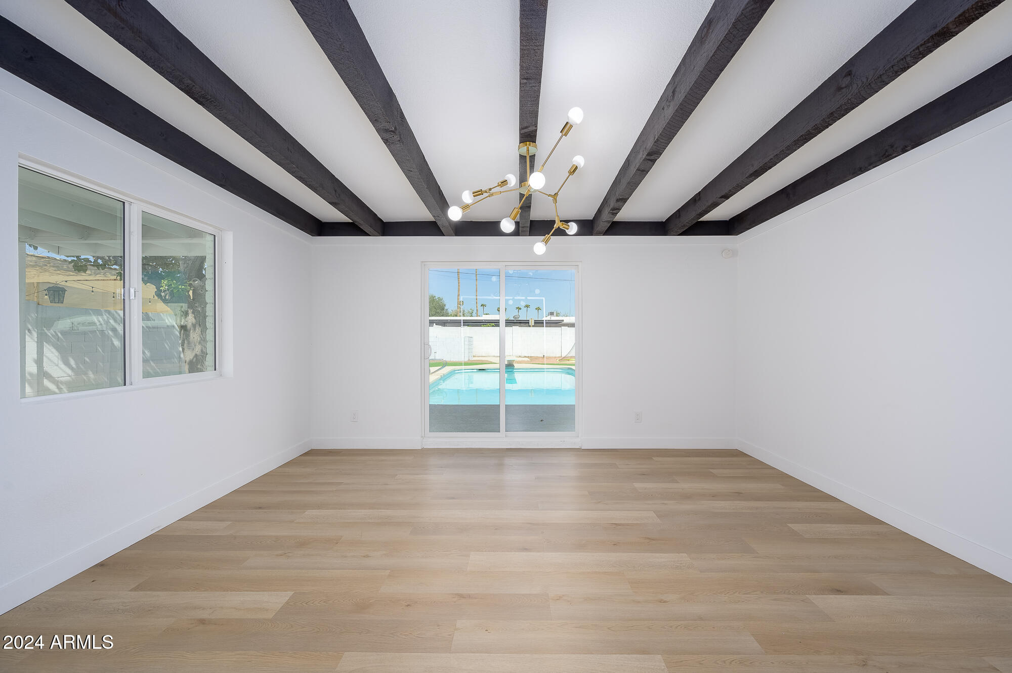 7026 E VERNON Avenue