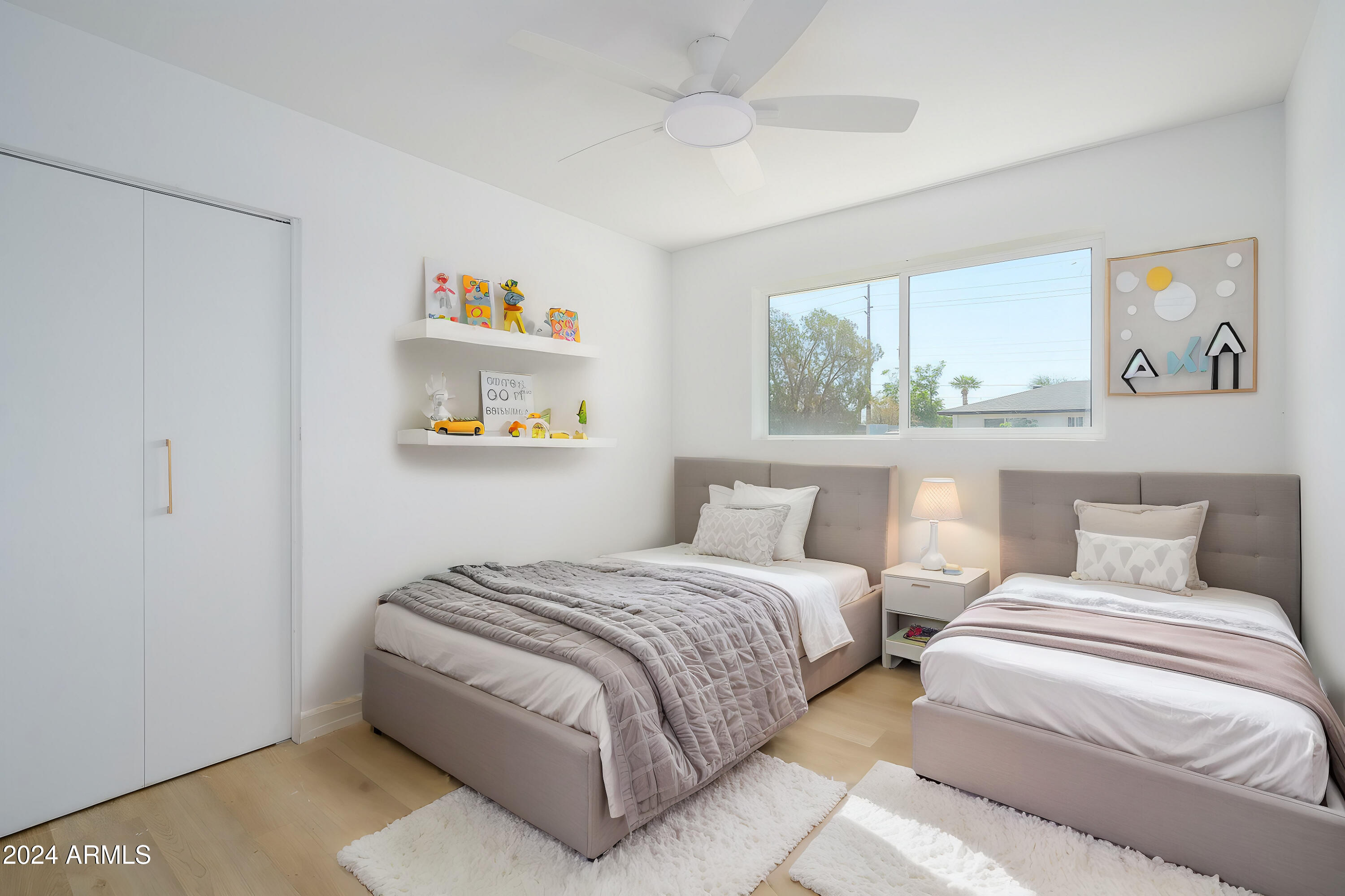 7026 E VERNON Avenue