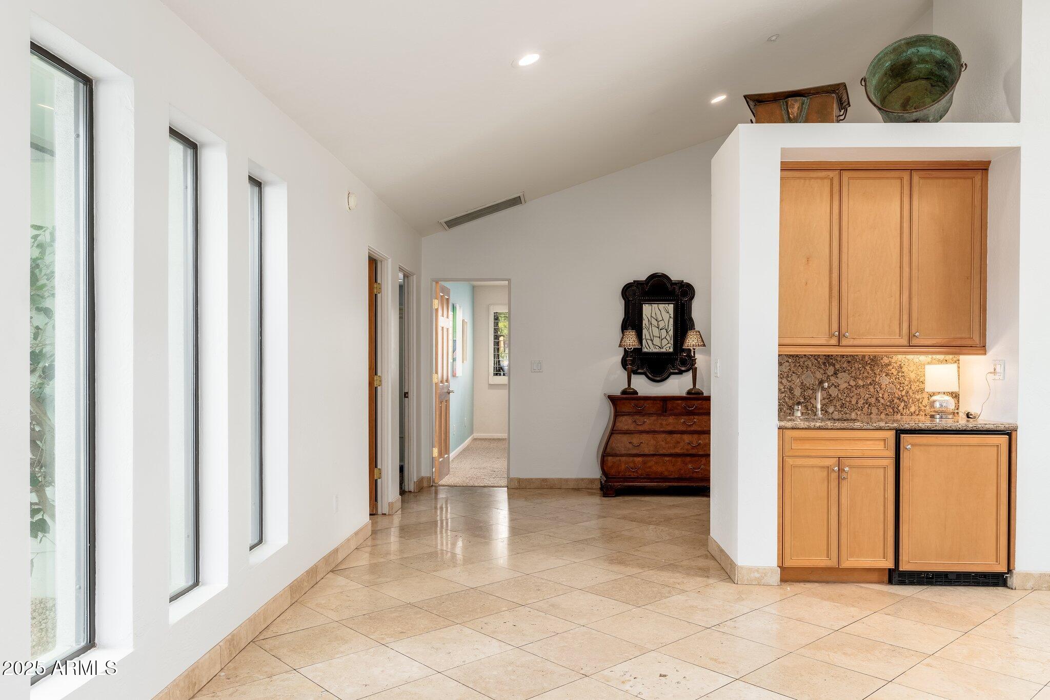 8641 E CLUBHOUSE Way