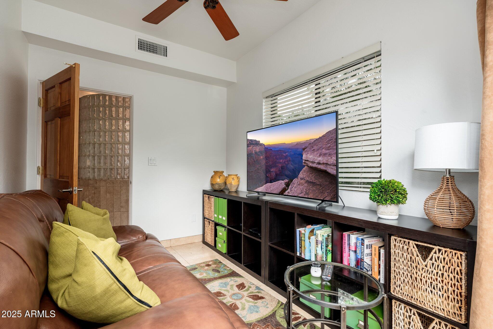 8641 E CLUBHOUSE Way